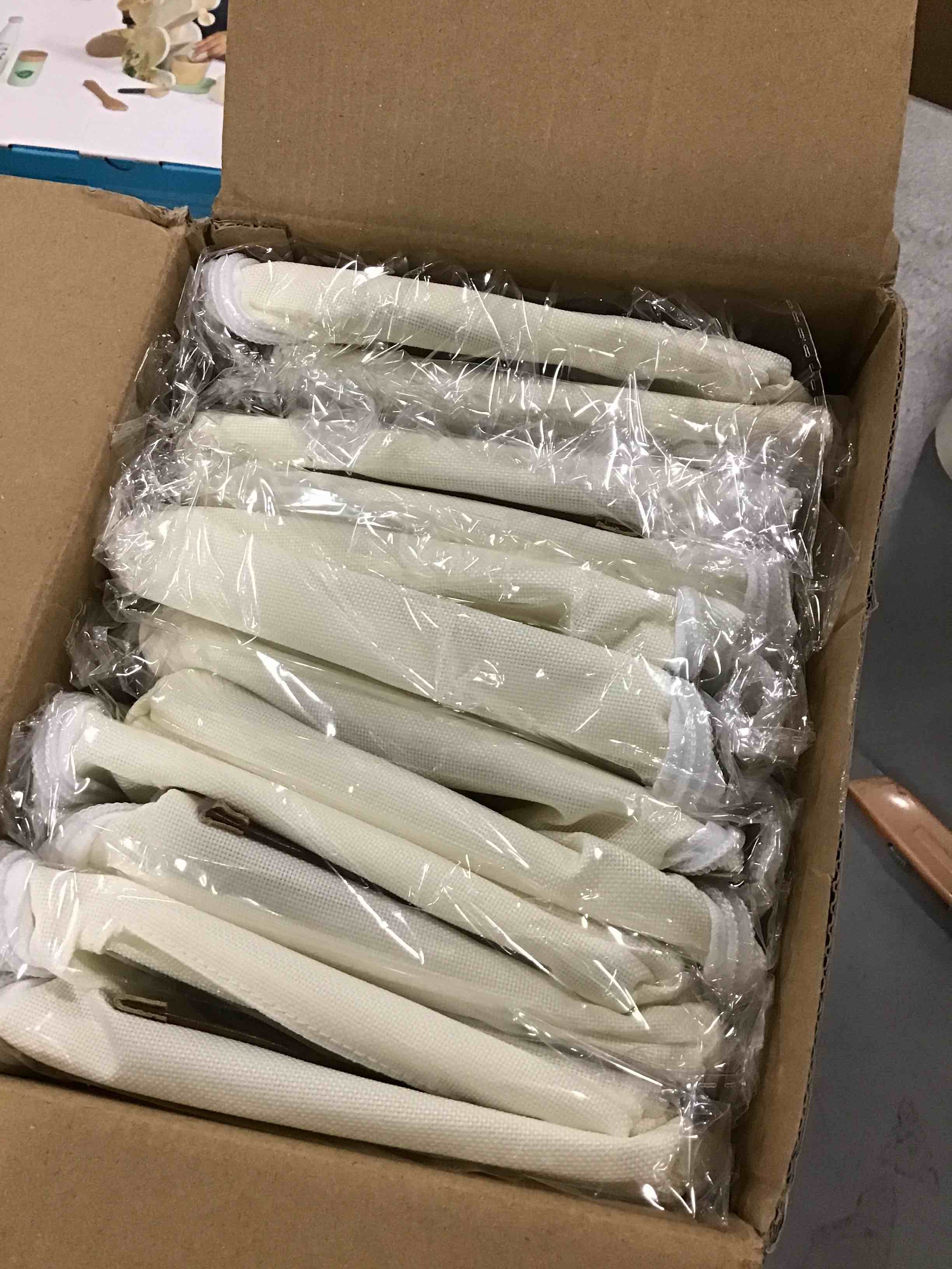 https://s3.amazonaws.com/lotting-images-prod/bidfta/YEL6504451_1716899302704.jpeg