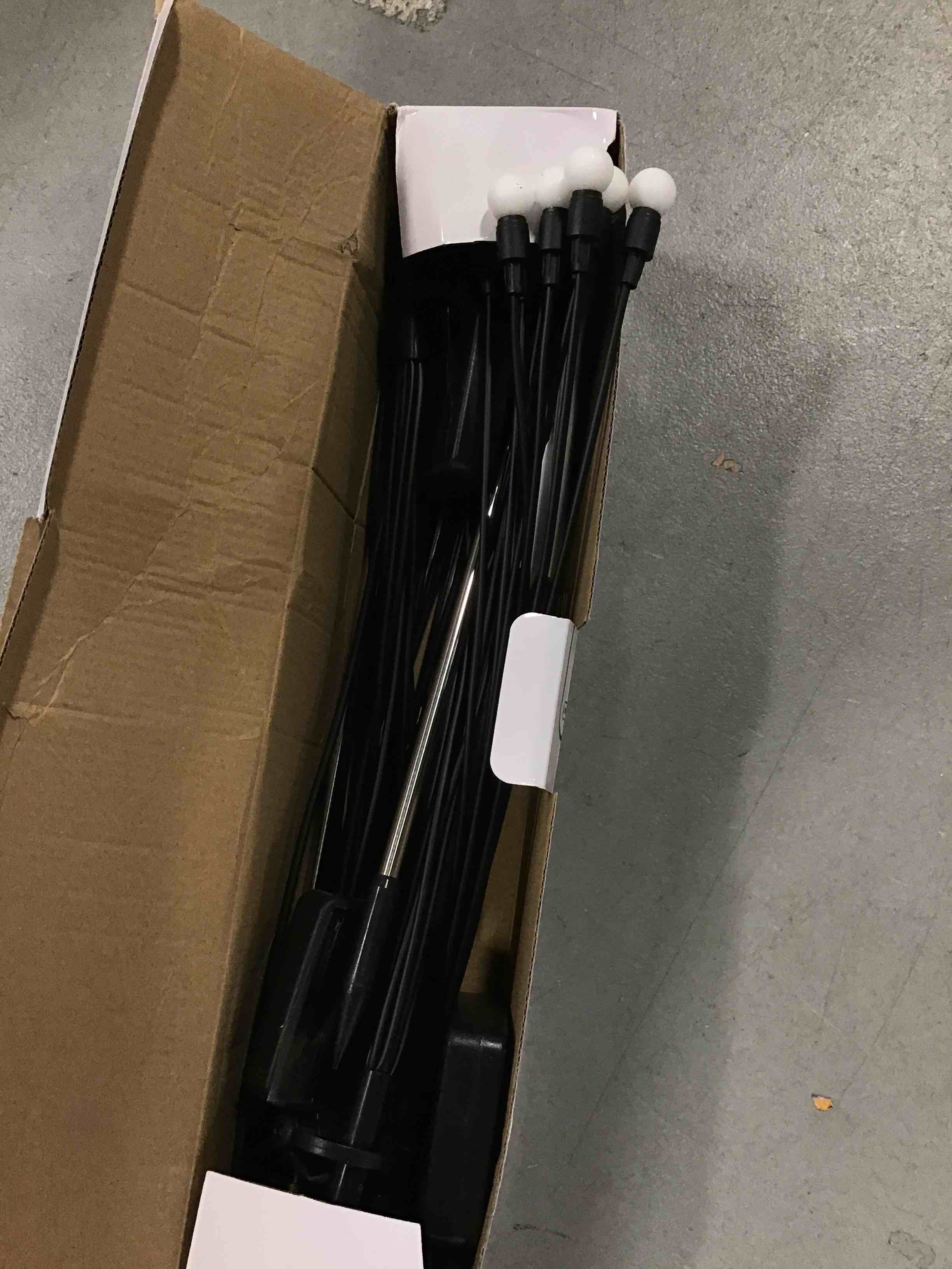 https://s3.amazonaws.com/lotting-images-prod/bidfta/YEL6504505_1716903353618.jpeg