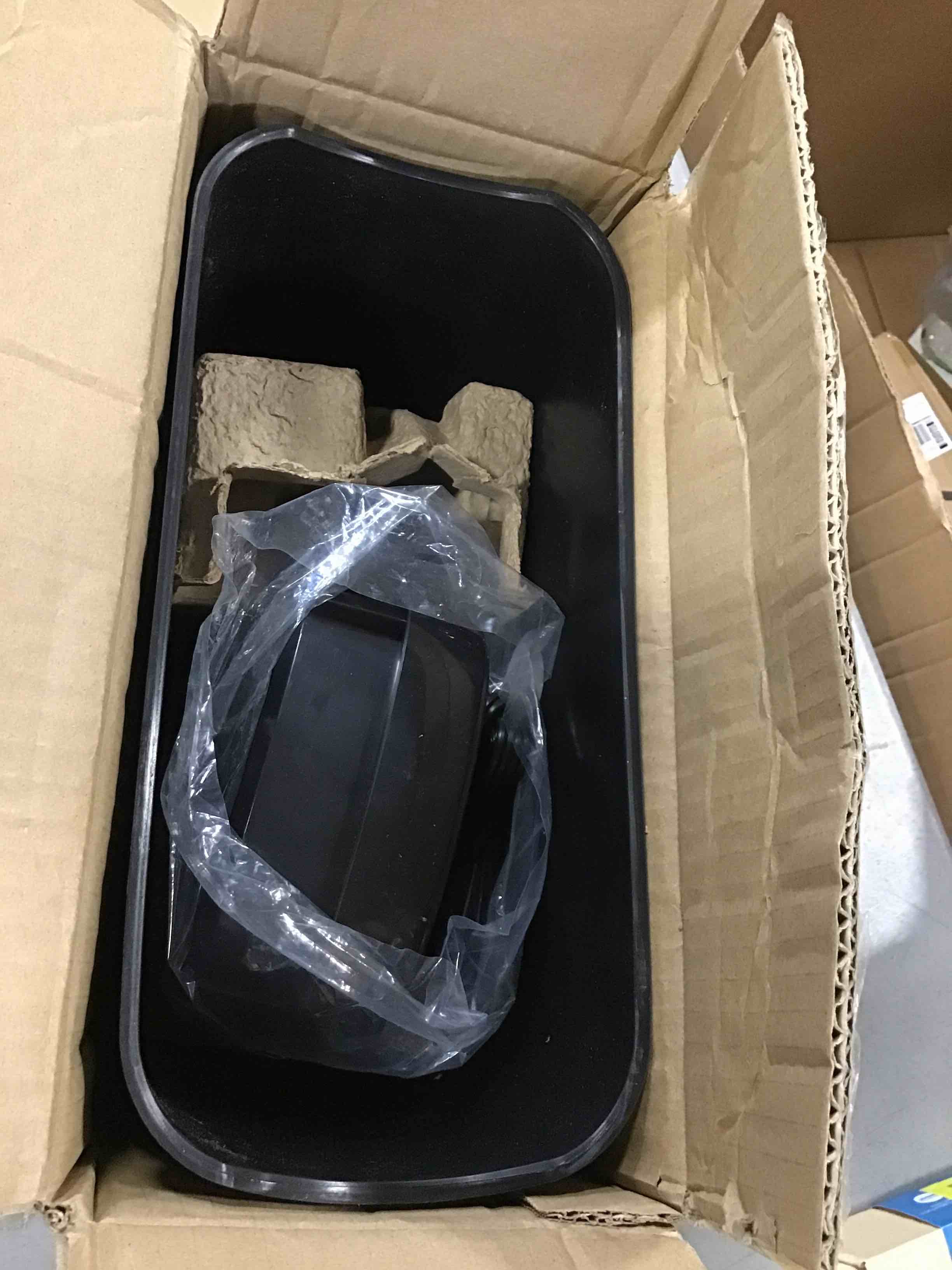 https://s3.amazonaws.com/lotting-images-prod/bidfta/YEL6504603_1716910857550.jpeg