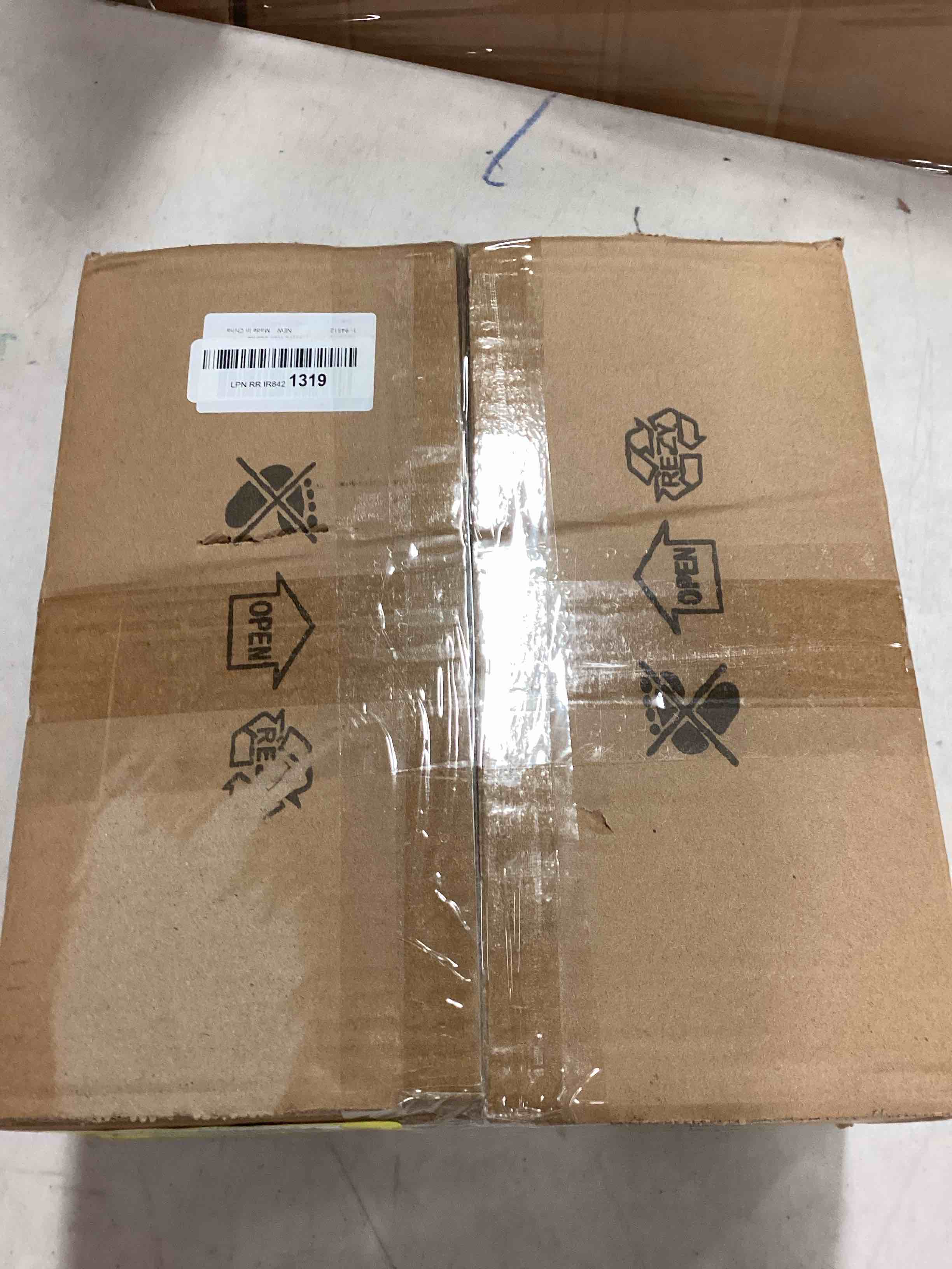 https://s3.amazonaws.com/lotting-images-prod/bidfta/YEL6505944_1716654035006.jpeg