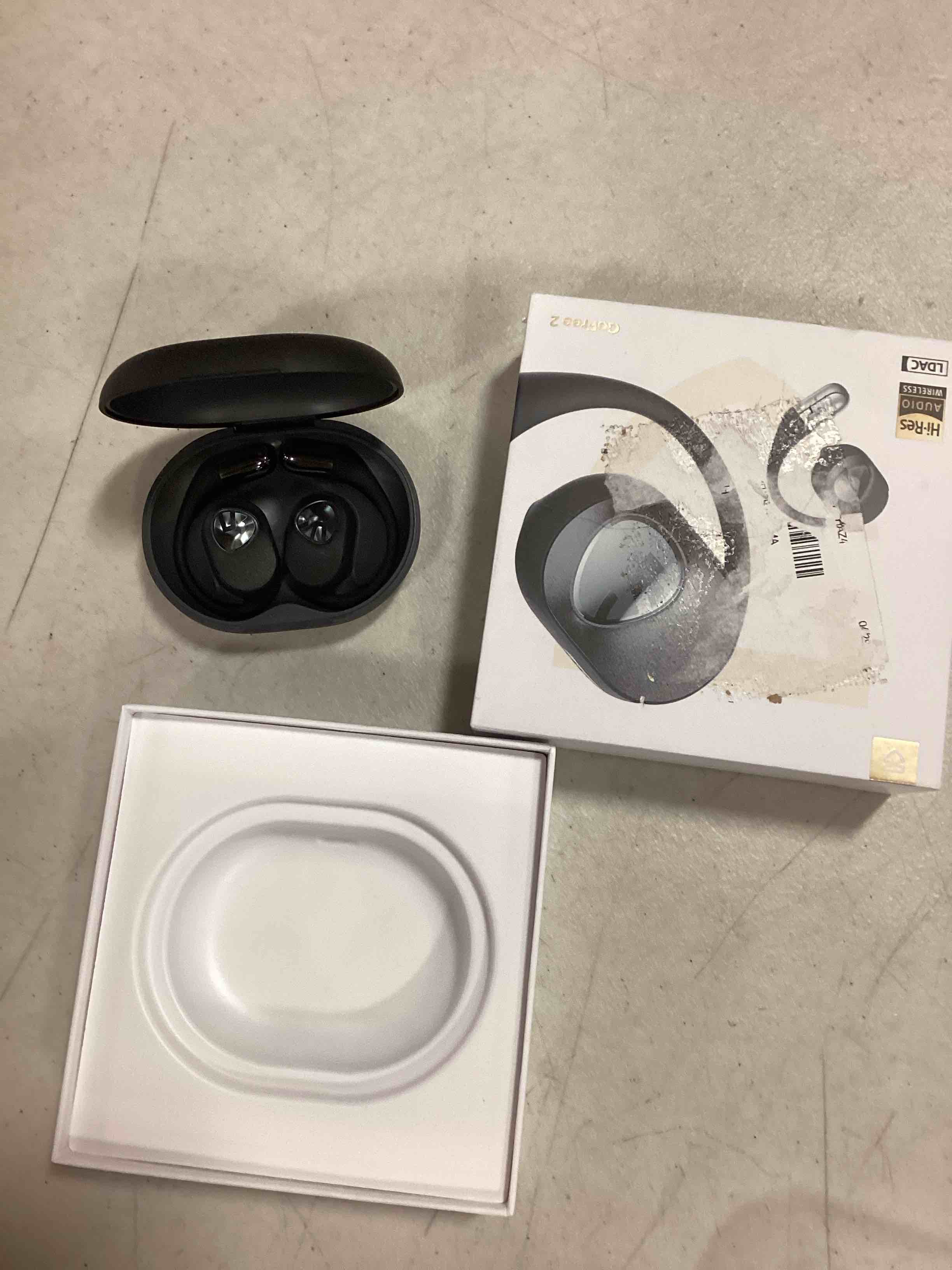https://s3.amazonaws.com/lotting-images-prod/bidfta/YEL6505951_1716654589481.jpeg