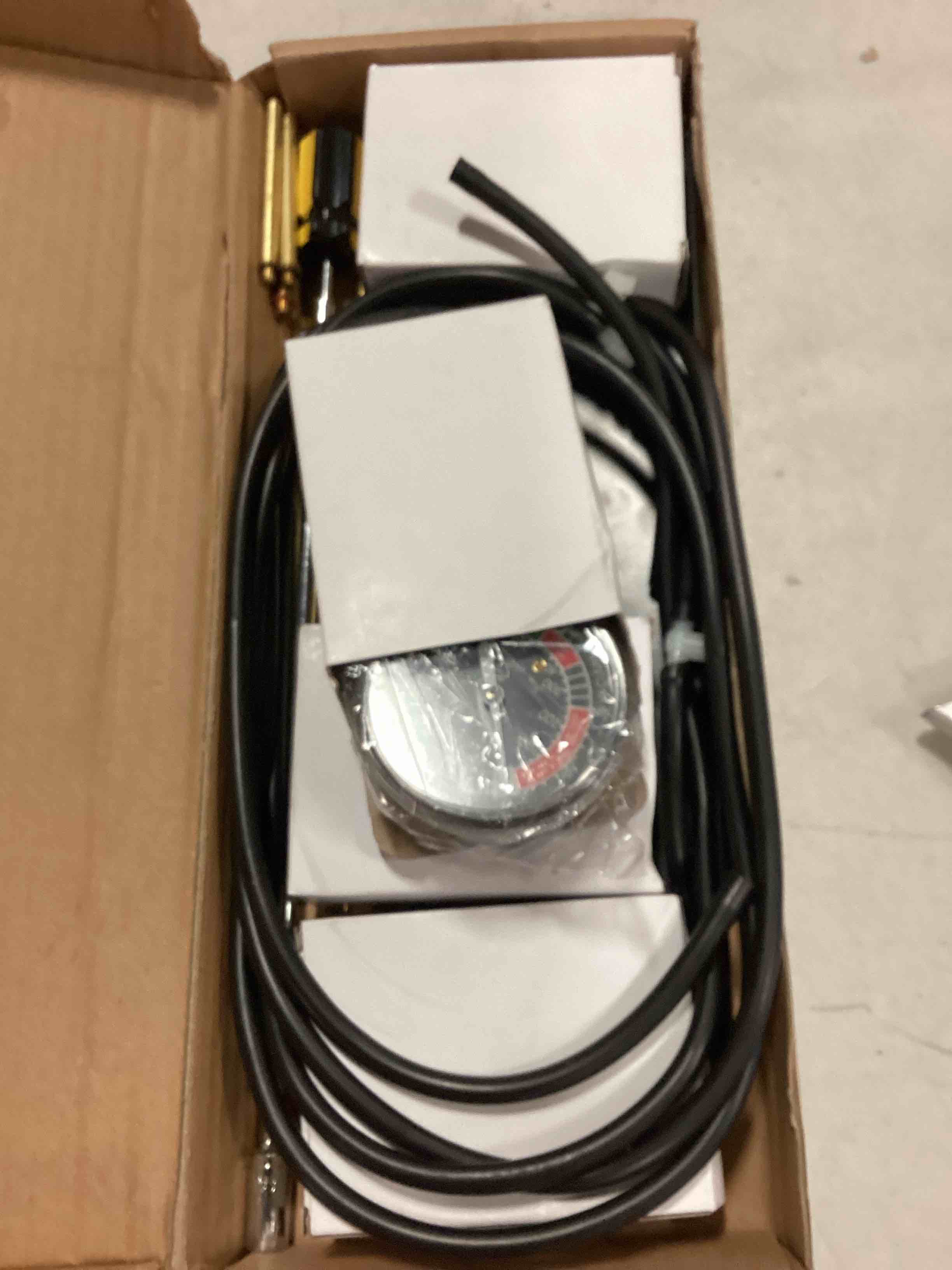 https://s3.amazonaws.com/lotting-images-prod/bidfta/YEL6505958_1716655132670.jpeg