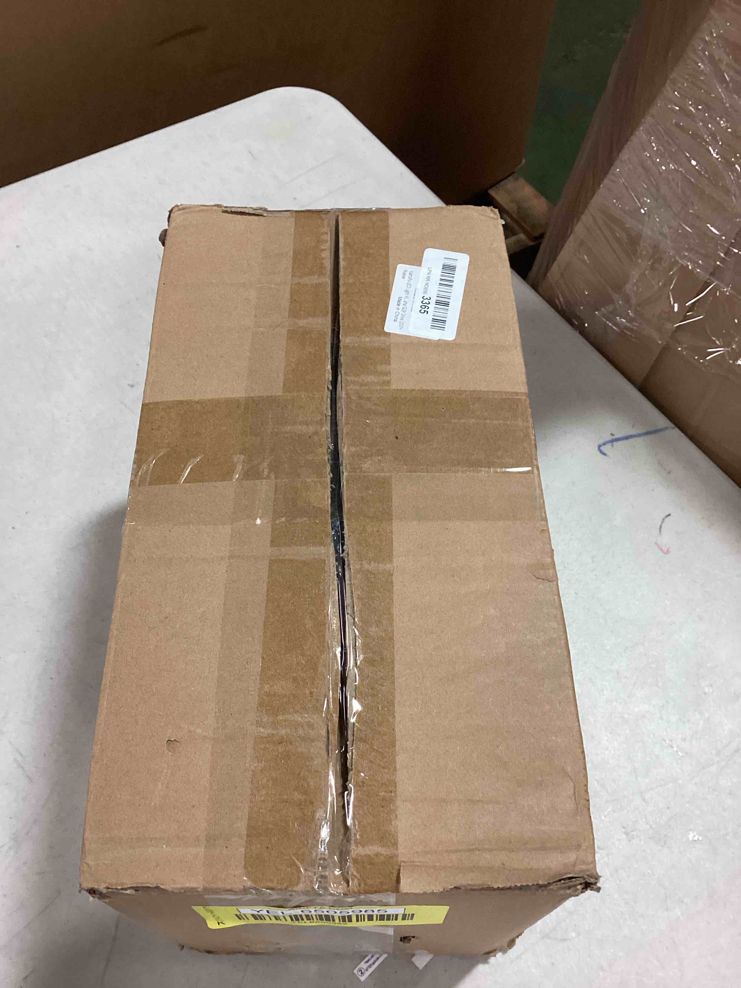 https://s3.amazonaws.com/lotting-images-prod/bidfta/YEL6505985_1716898950996.jpeg