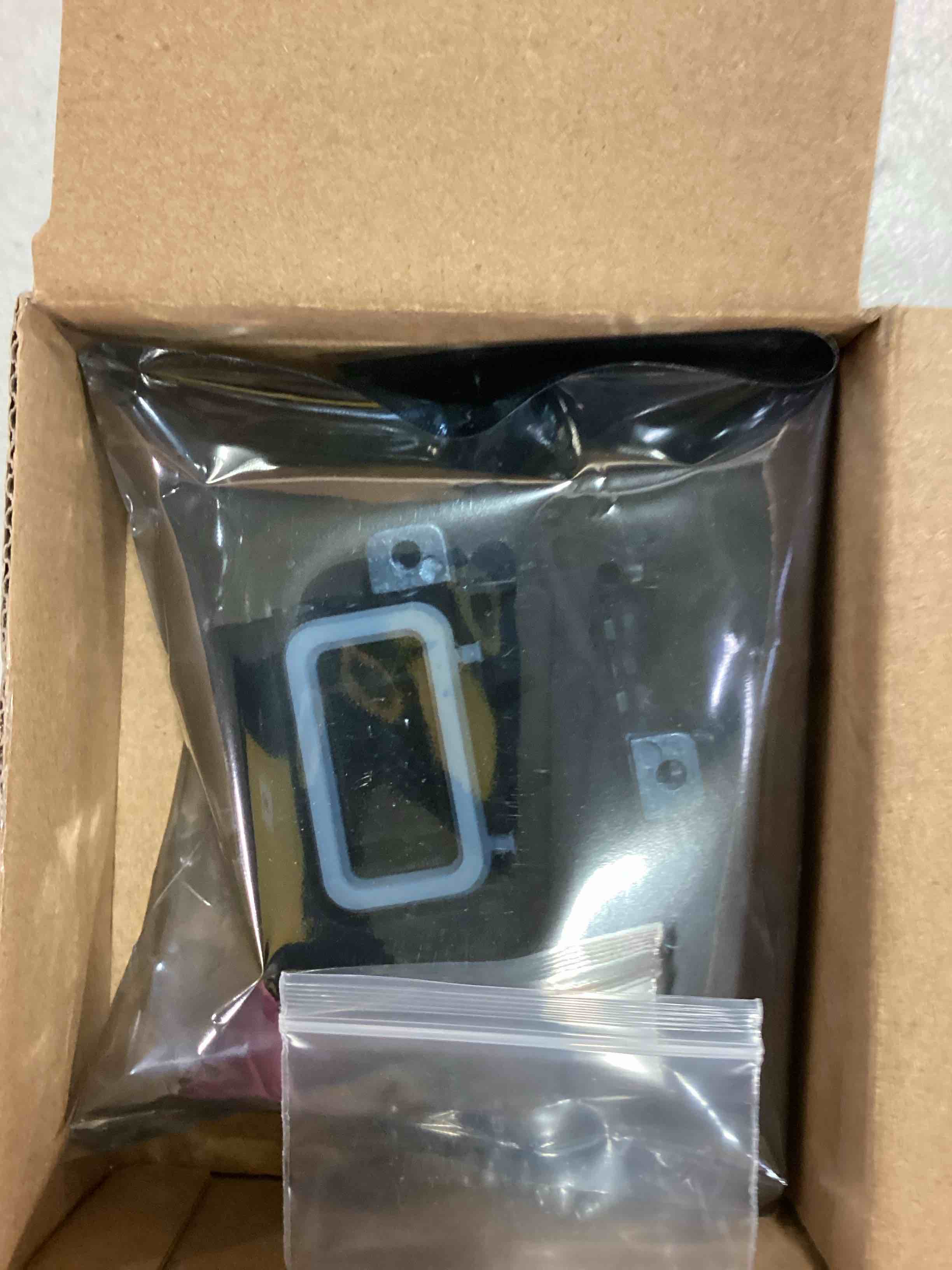 https://s3.amazonaws.com/lotting-images-prod/bidfta/YEL6506384_1717006977958.jpeg