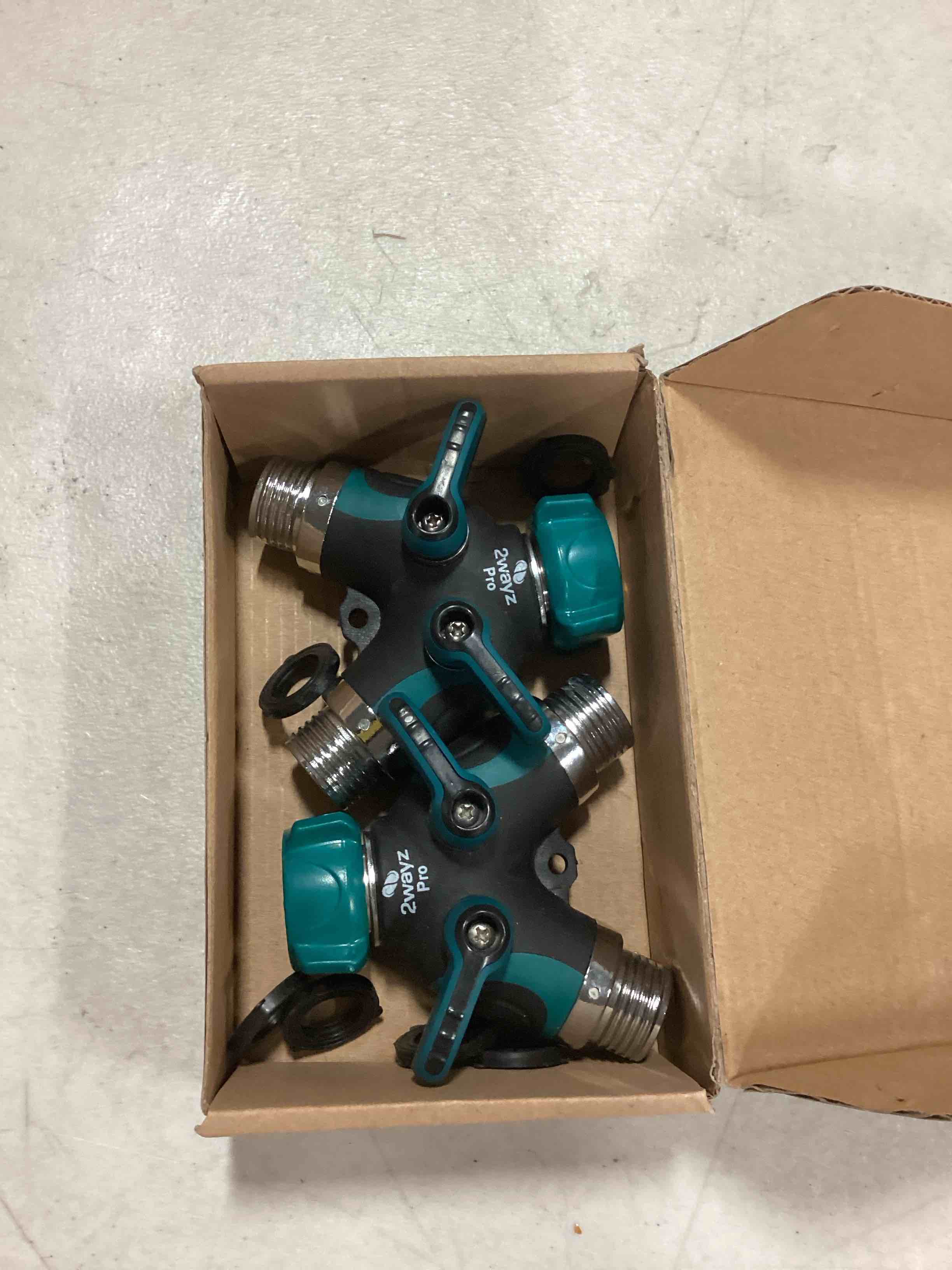 https://s3.amazonaws.com/lotting-images-prod/bidfta/YEL6506705_1717095723701.jpeg