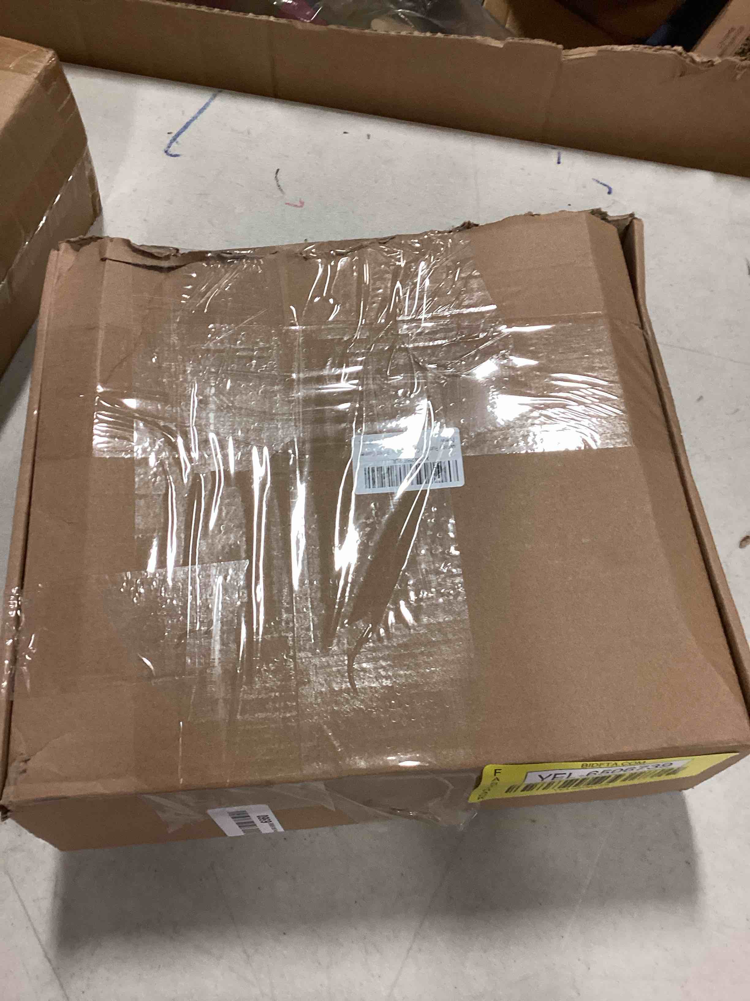 https://s3.amazonaws.com/lotting-images-prod/bidfta/YEL6506739_1717098256015.jpeg