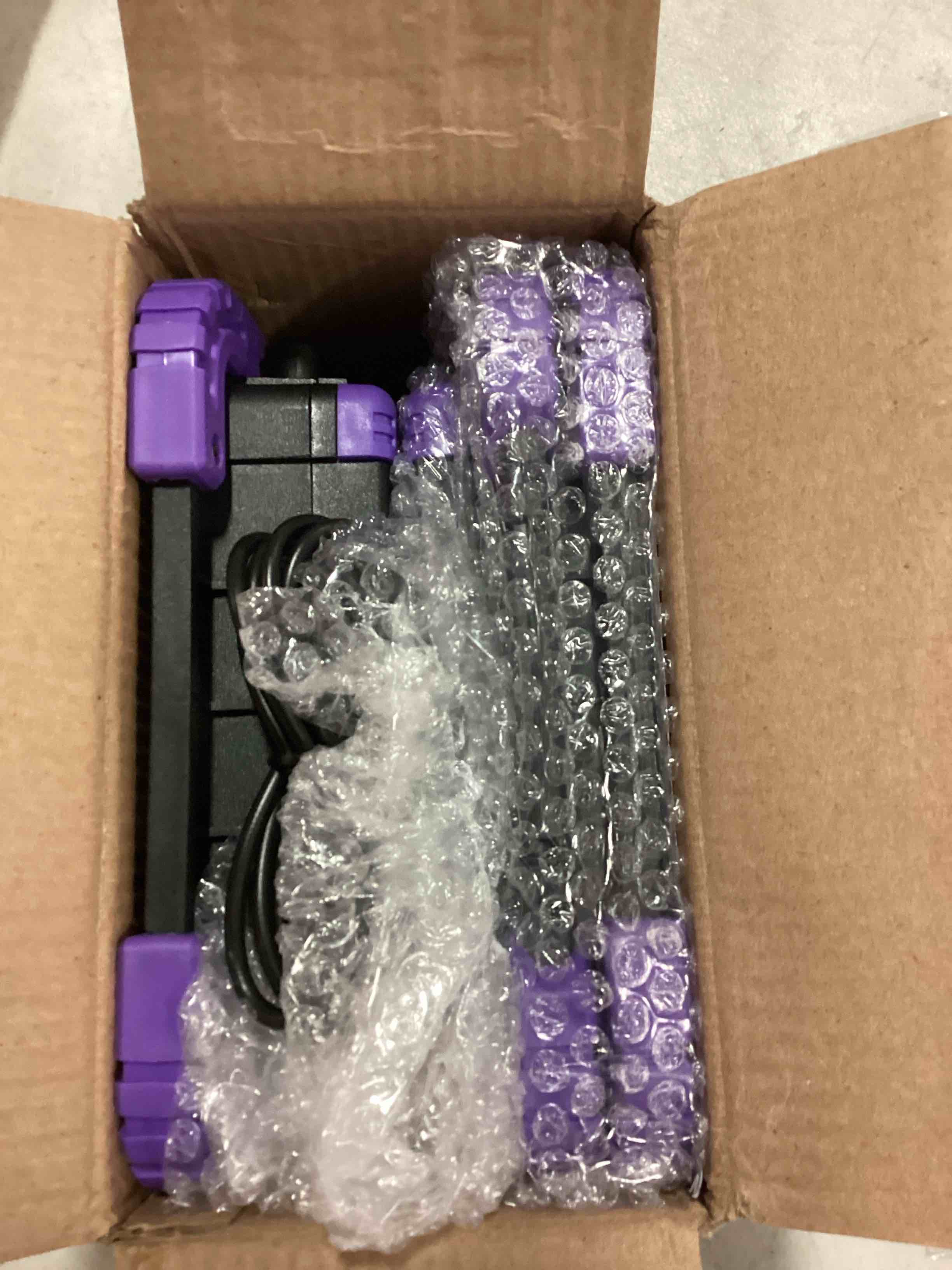 https://s3.amazonaws.com/lotting-images-prod/bidfta/YEL6506750_1717099001806.jpeg