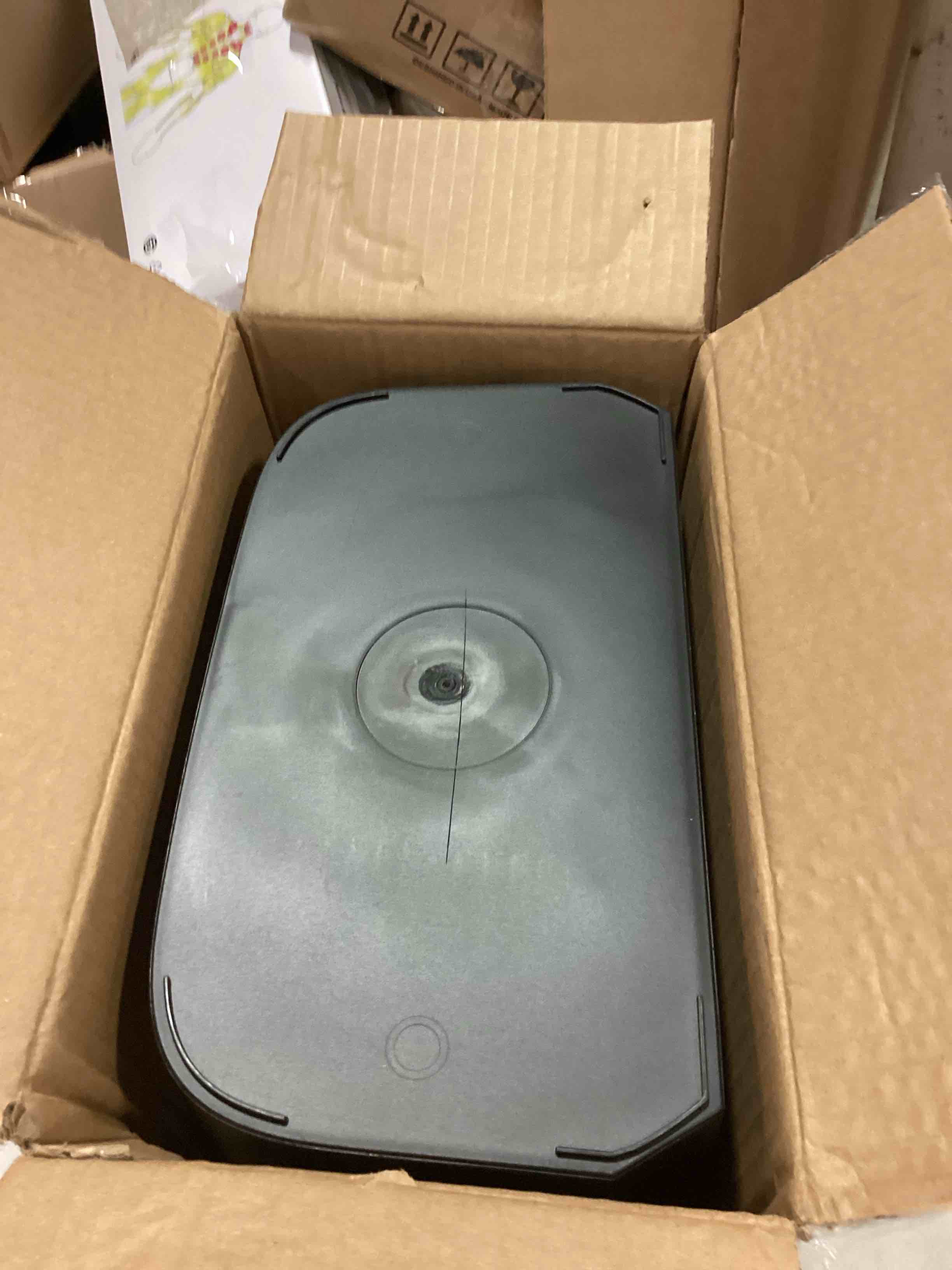 https://s3.amazonaws.com/lotting-images-prod/bidfta/YEL6506781_1717158429136.jpeg