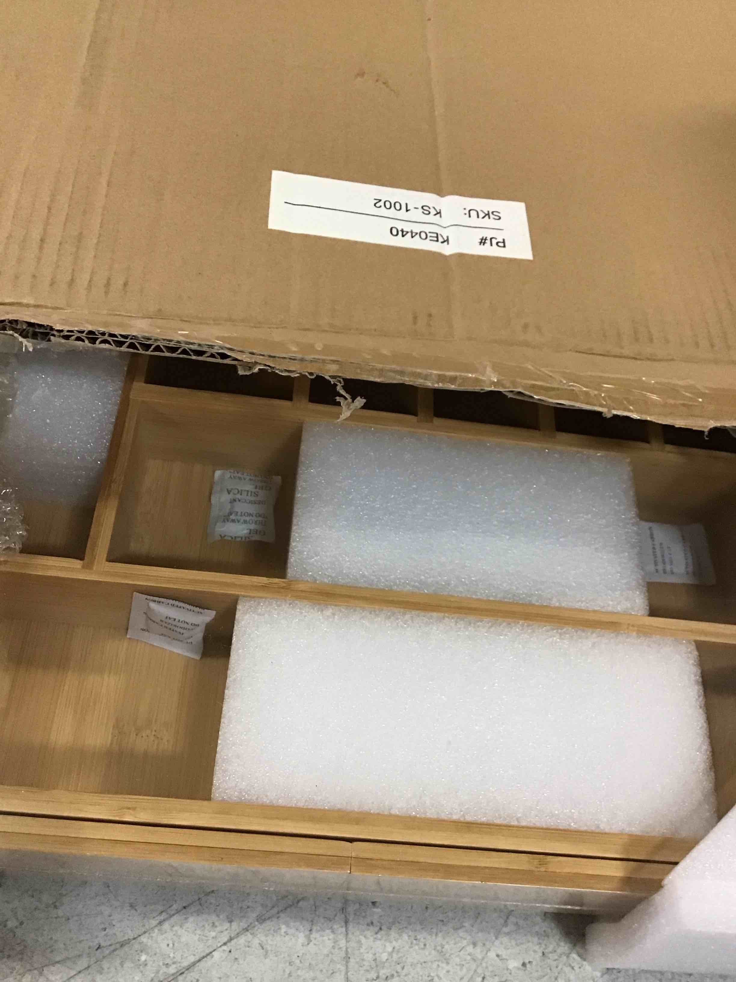 https://s3.amazonaws.com/lotting-images-prod/bidfta/YEL6509811_1717175826686.jpeg