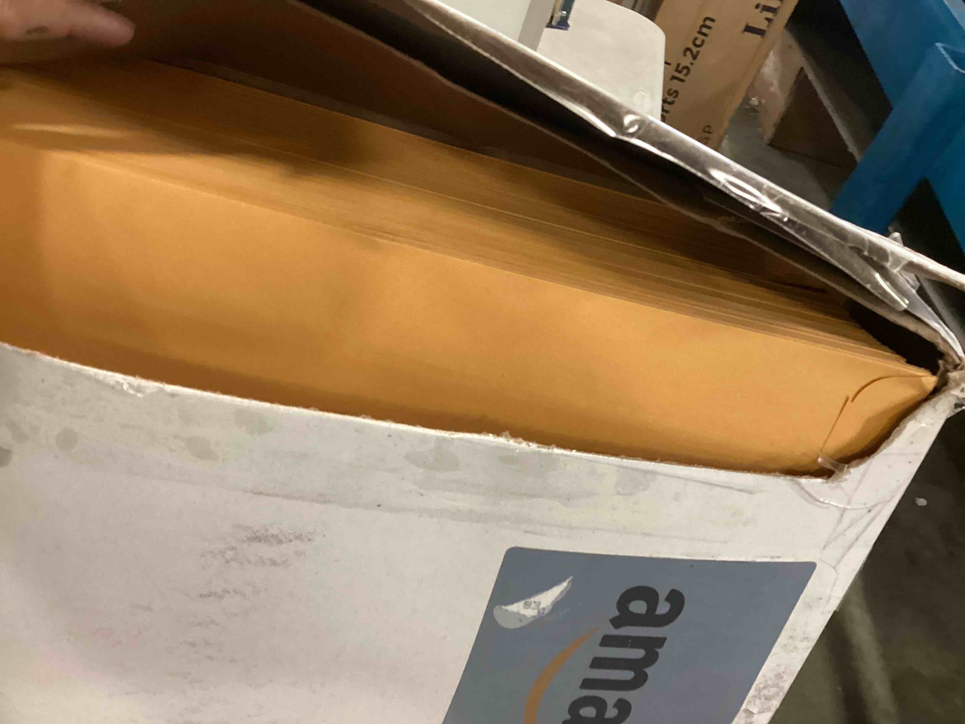 https://s3.amazonaws.com/lotting-images-prod/bidfta/YEL6510562_1716563445972.jpeg