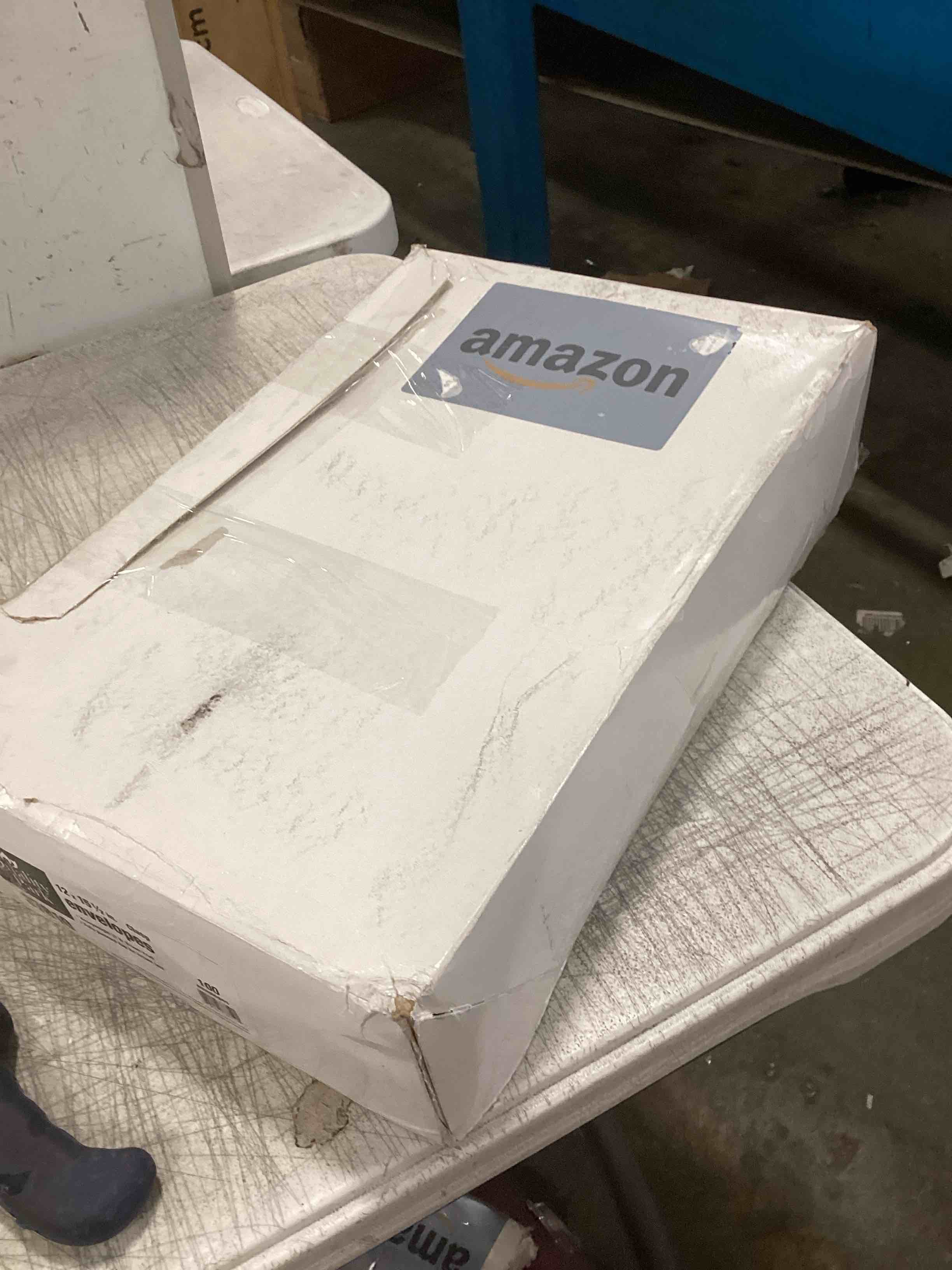 https://s3.amazonaws.com/lotting-images-prod/bidfta/YEL6510562_1716563458695.jpeg