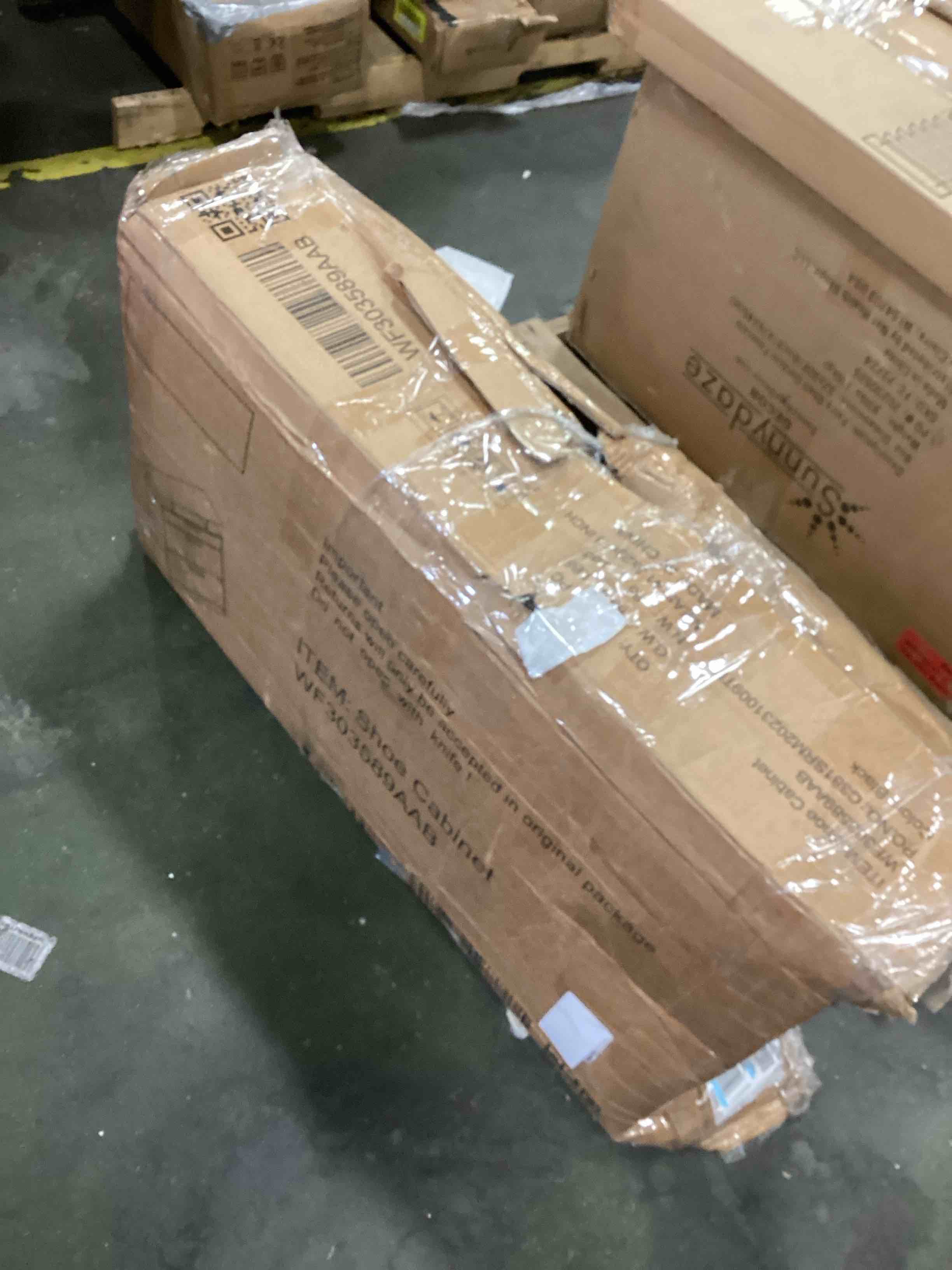 https://s3.amazonaws.com/lotting-images-prod/bidfta/YEL6510628_1716573662415.jpeg