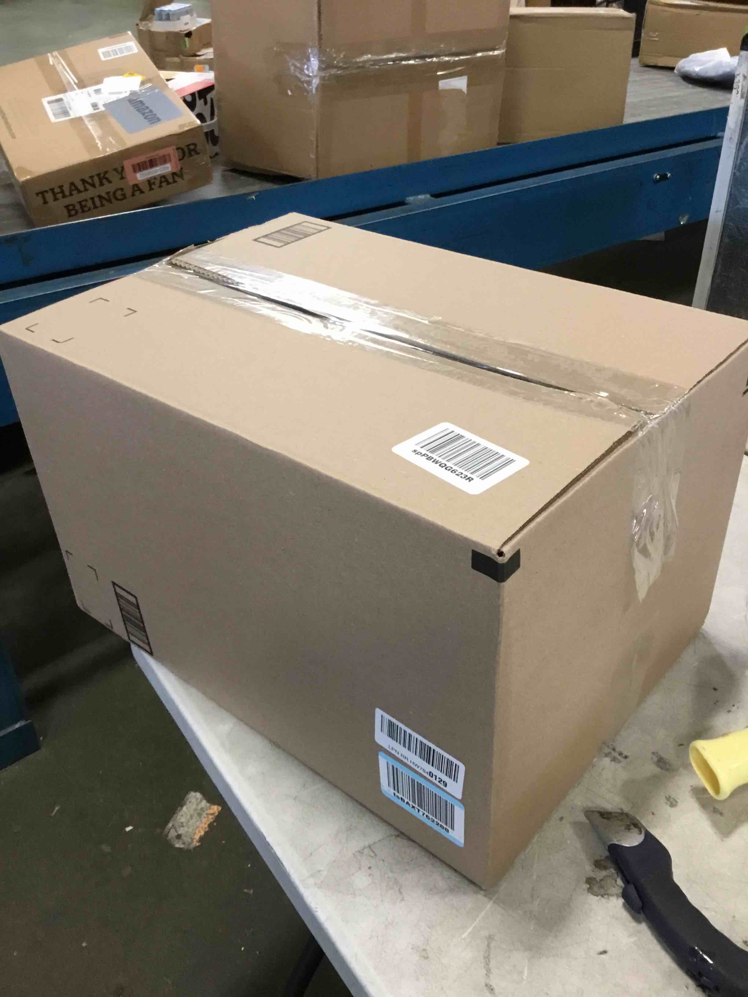 https://s3.amazonaws.com/lotting-images-prod/bidfta/YEL6510841_1716910146482.jpeg