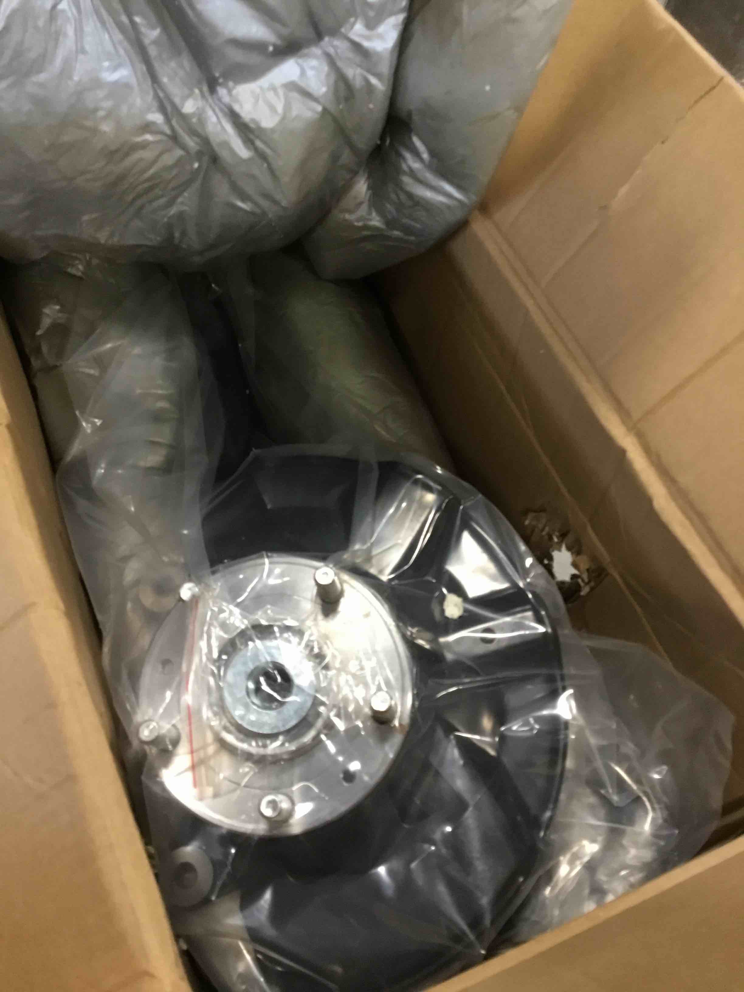 https://s3.amazonaws.com/lotting-images-prod/bidfta/YEL6510905_1716918296622.jpeg