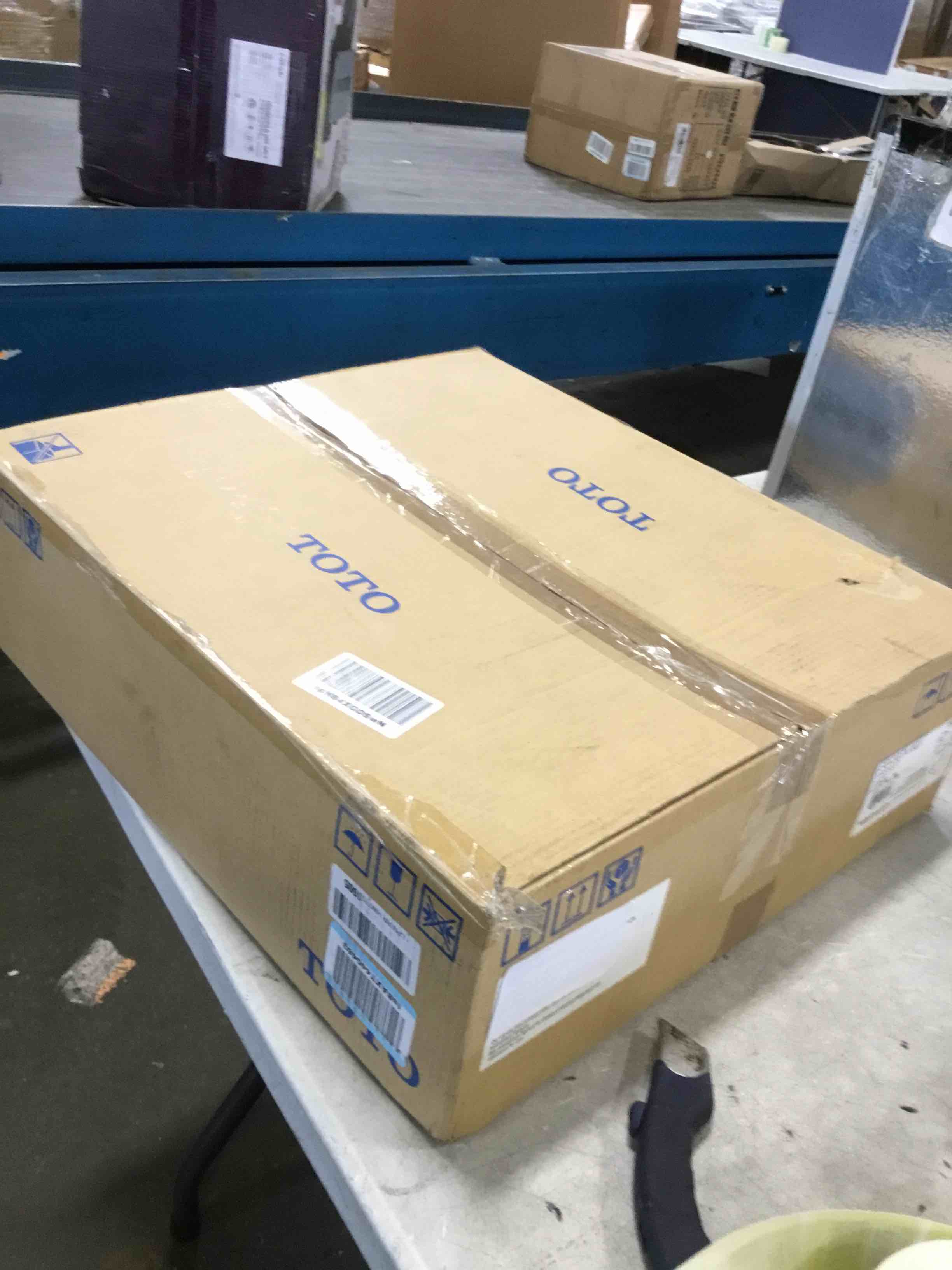 https://s3.amazonaws.com/lotting-images-prod/bidfta/YEL6510926_1716920146016.jpeg