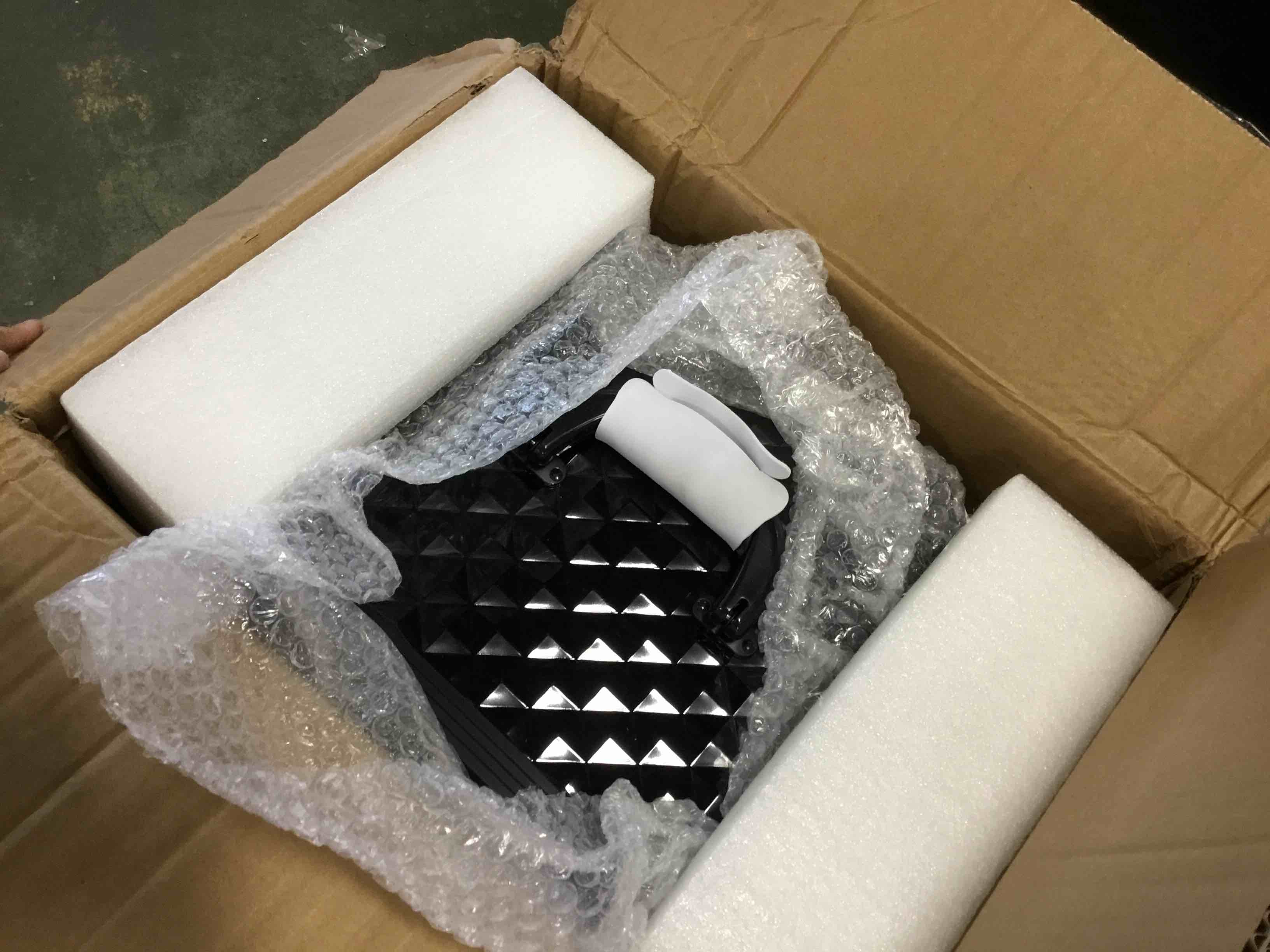 https://s3.amazonaws.com/lotting-images-prod/bidfta/YEL6510959_1716924363331.jpeg