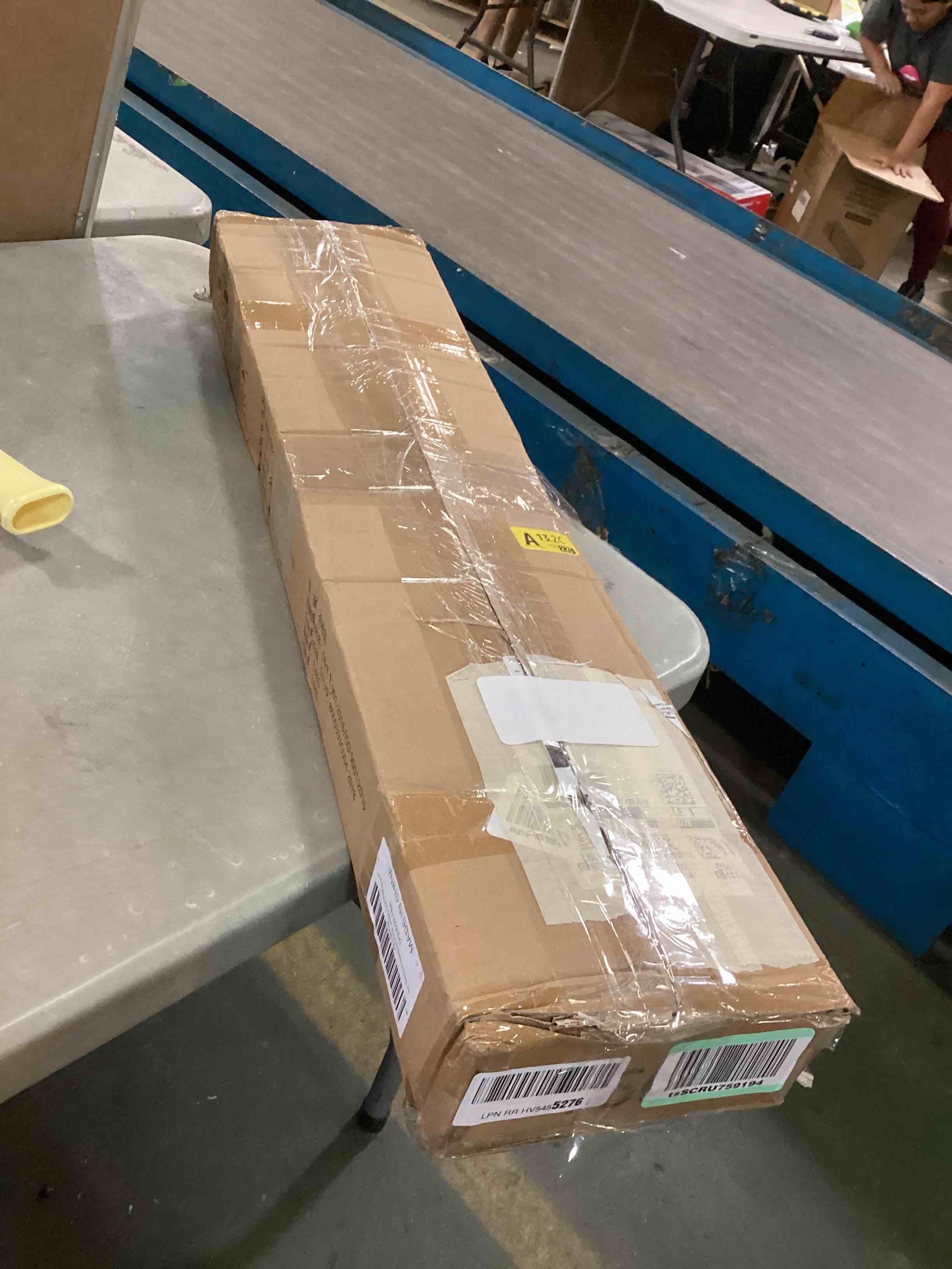 https://s3.amazonaws.com/lotting-images-prod/bidfta/YEL6511883_1717080227909.jpeg