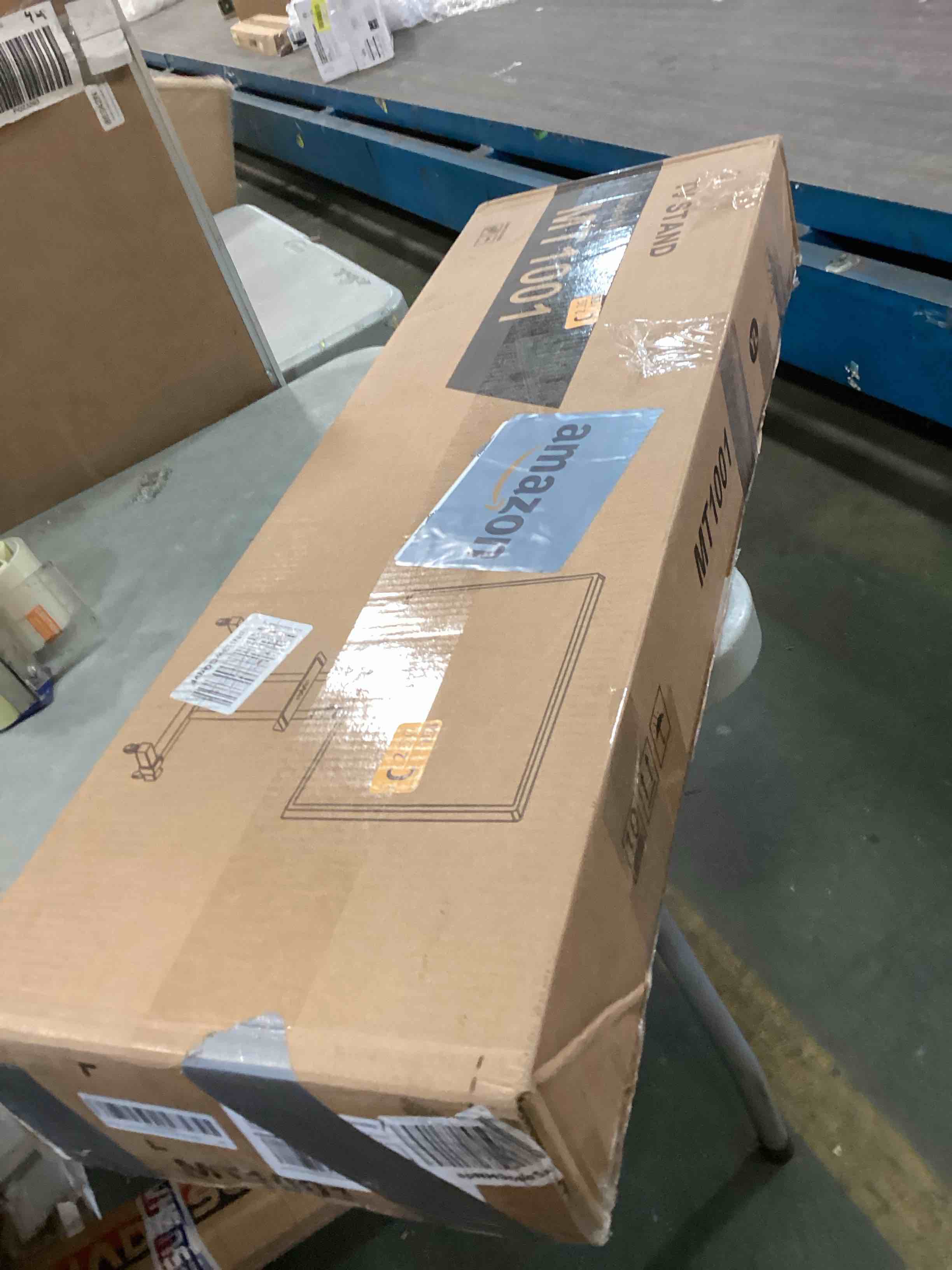 https://s3.amazonaws.com/lotting-images-prod/bidfta/YEL6511896_1717081768048.jpeg
