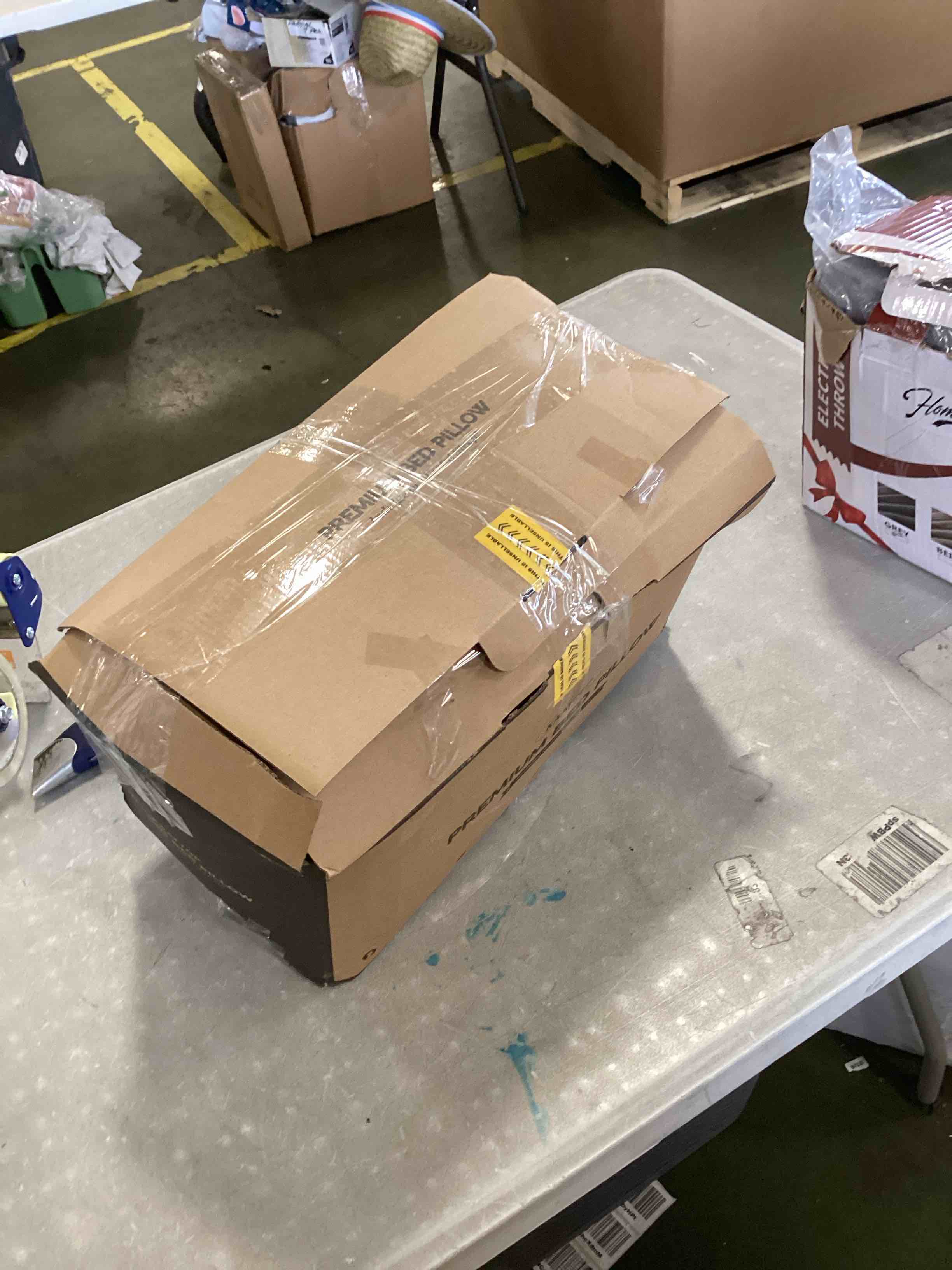 https://s3.amazonaws.com/lotting-images-prod/bidfta/YEL6512875_1717433005062.jpeg