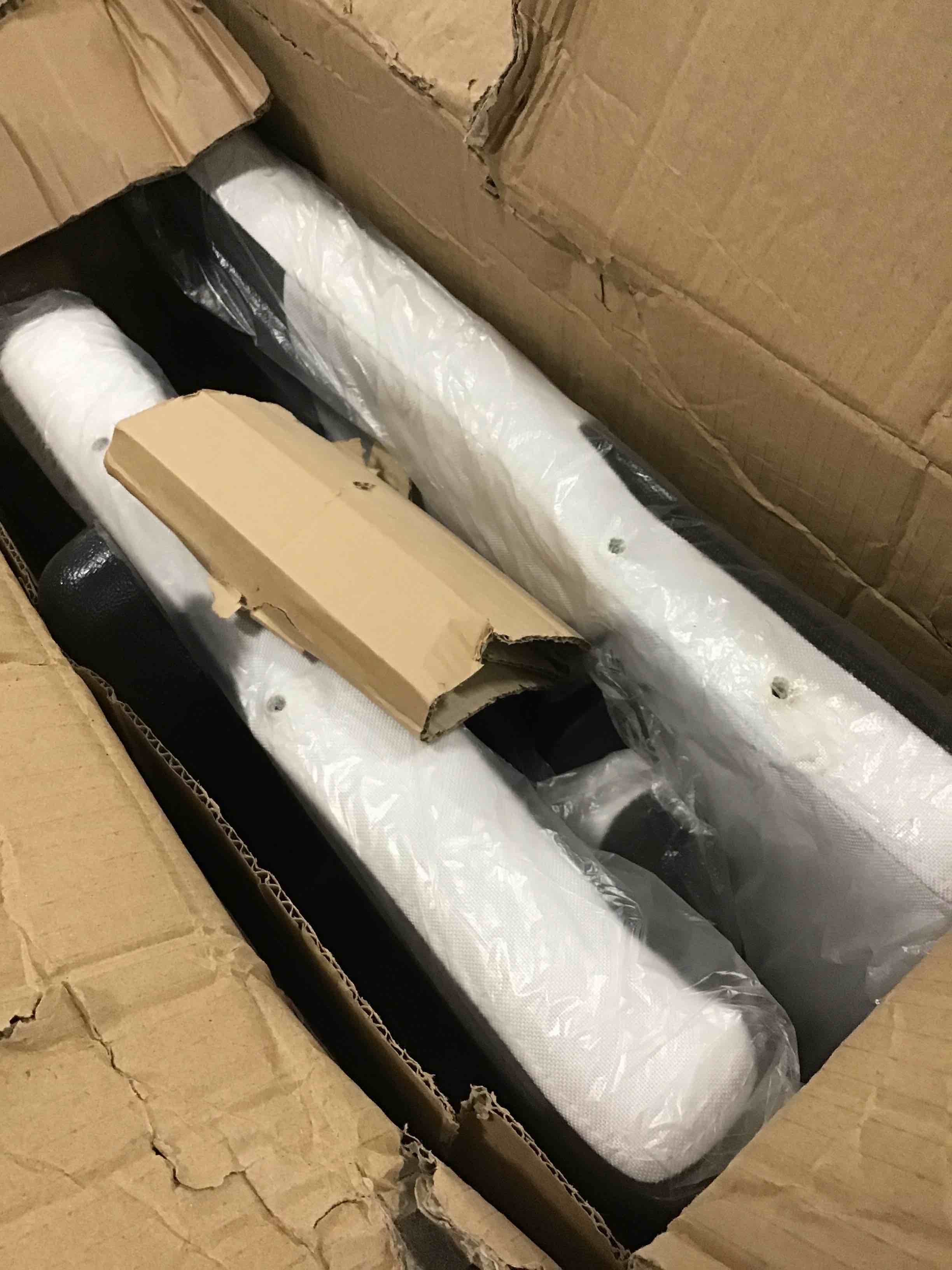 https://s3.amazonaws.com/lotting-images-prod/bidfta/YEL6516759_1716475342738.jpeg