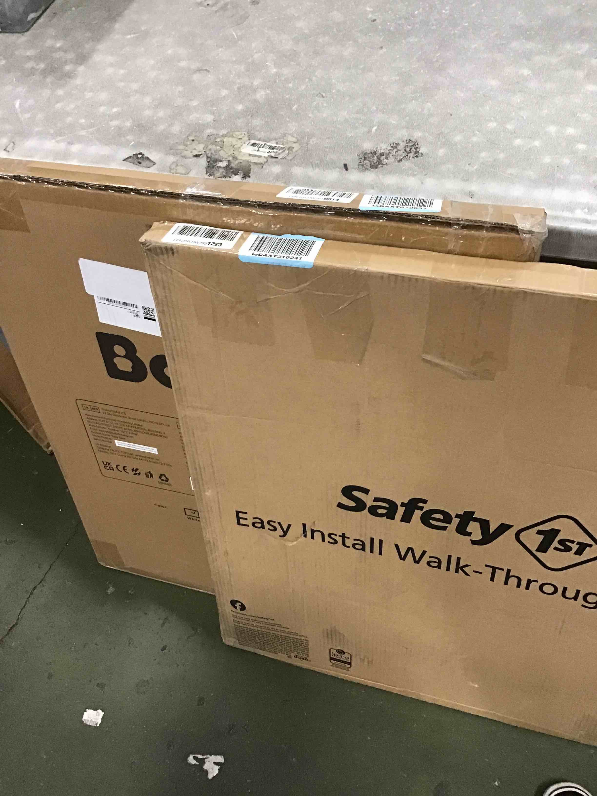 https://s3.amazonaws.com/lotting-images-prod/bidfta/YEL6516784_1716478524496.jpeg