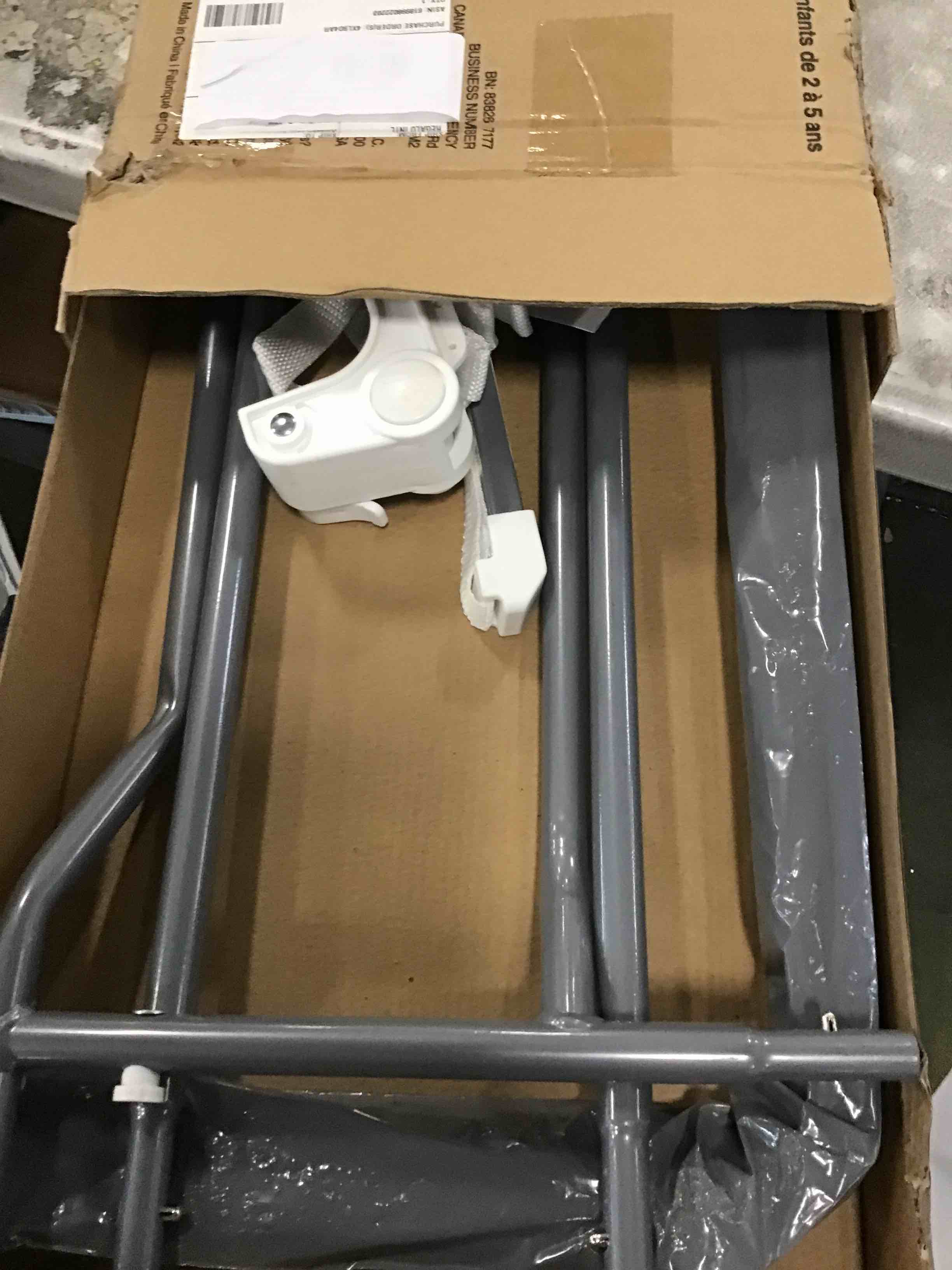 https://s3.amazonaws.com/lotting-images-prod/bidfta/YEL6516822_1716485573065.jpeg