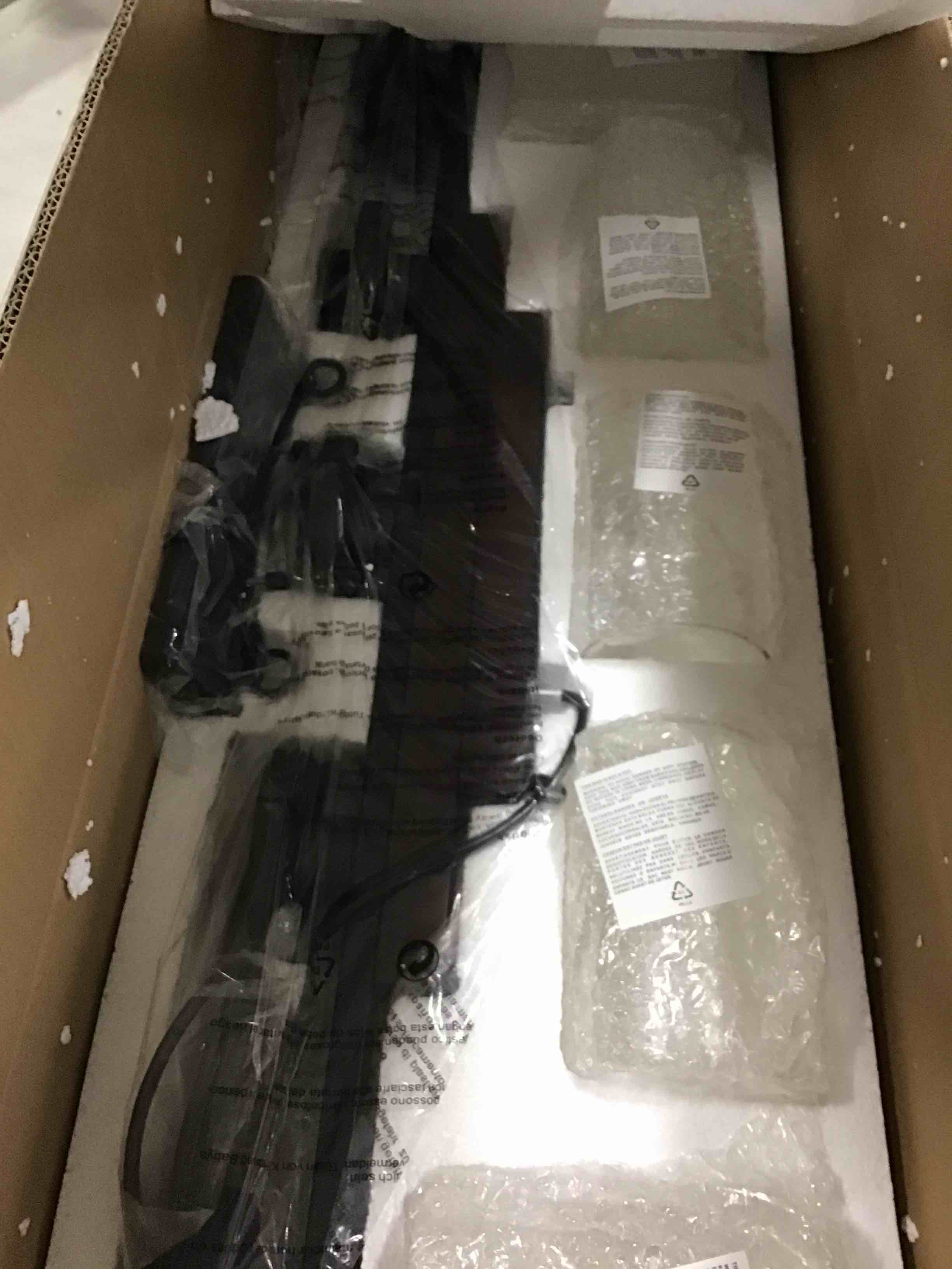 https://s3.amazonaws.com/lotting-images-prod/bidfta/YEL6517209_1716897777037.jpeg