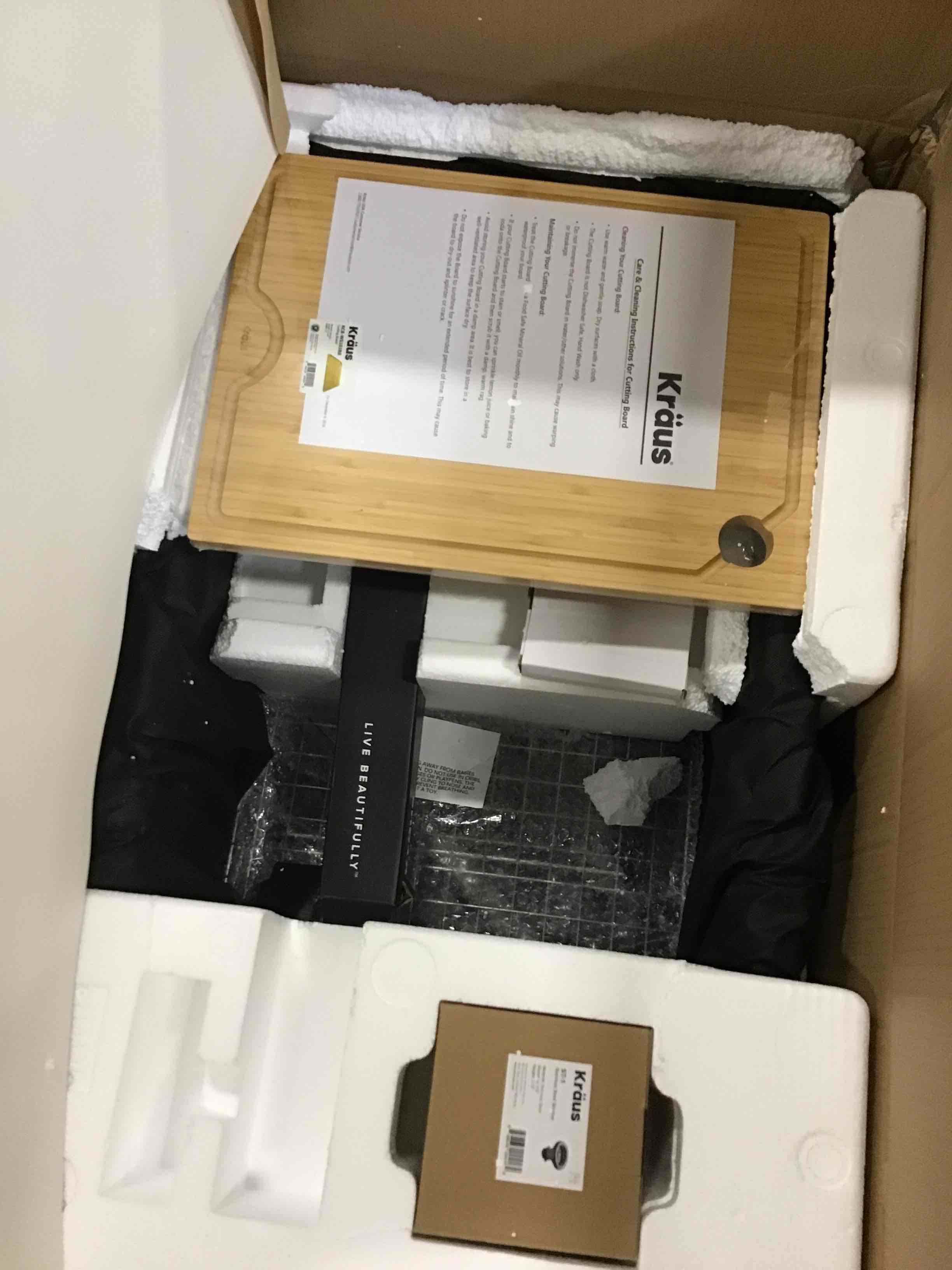 https://s3.amazonaws.com/lotting-images-prod/bidfta/YEL6517355_1716916505526.jpeg