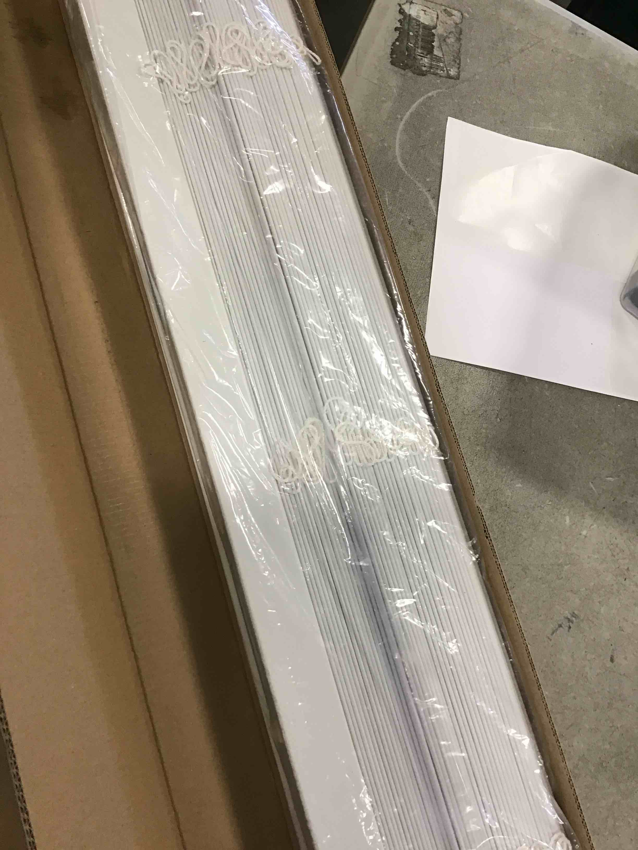 https://s3.amazonaws.com/lotting-images-prod/bidfta/YEL6517749_1717080763992.jpeg