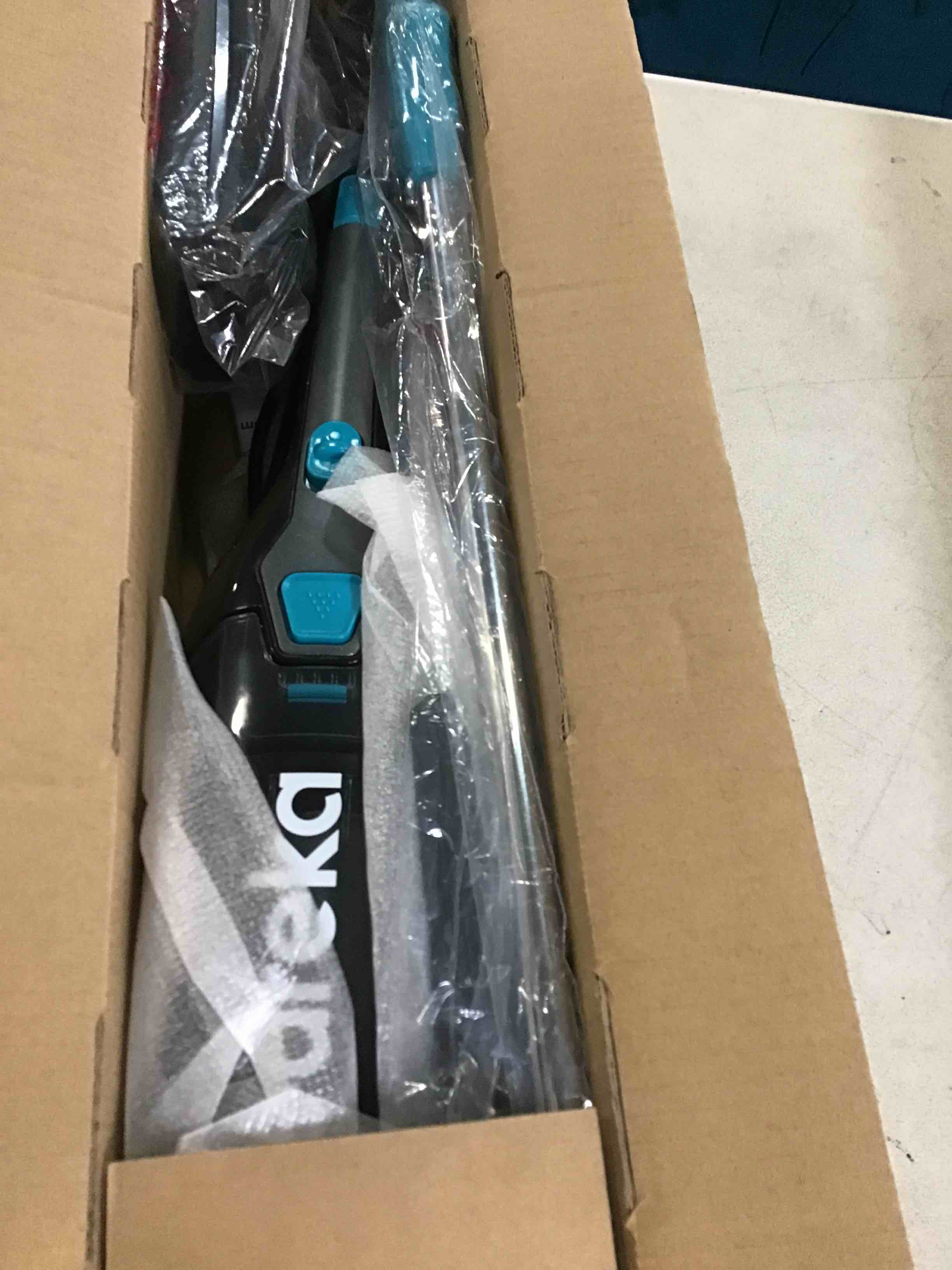 https://s3.amazonaws.com/lotting-images-prod/bidfta/YEL6518175_1716393755389.jpeg