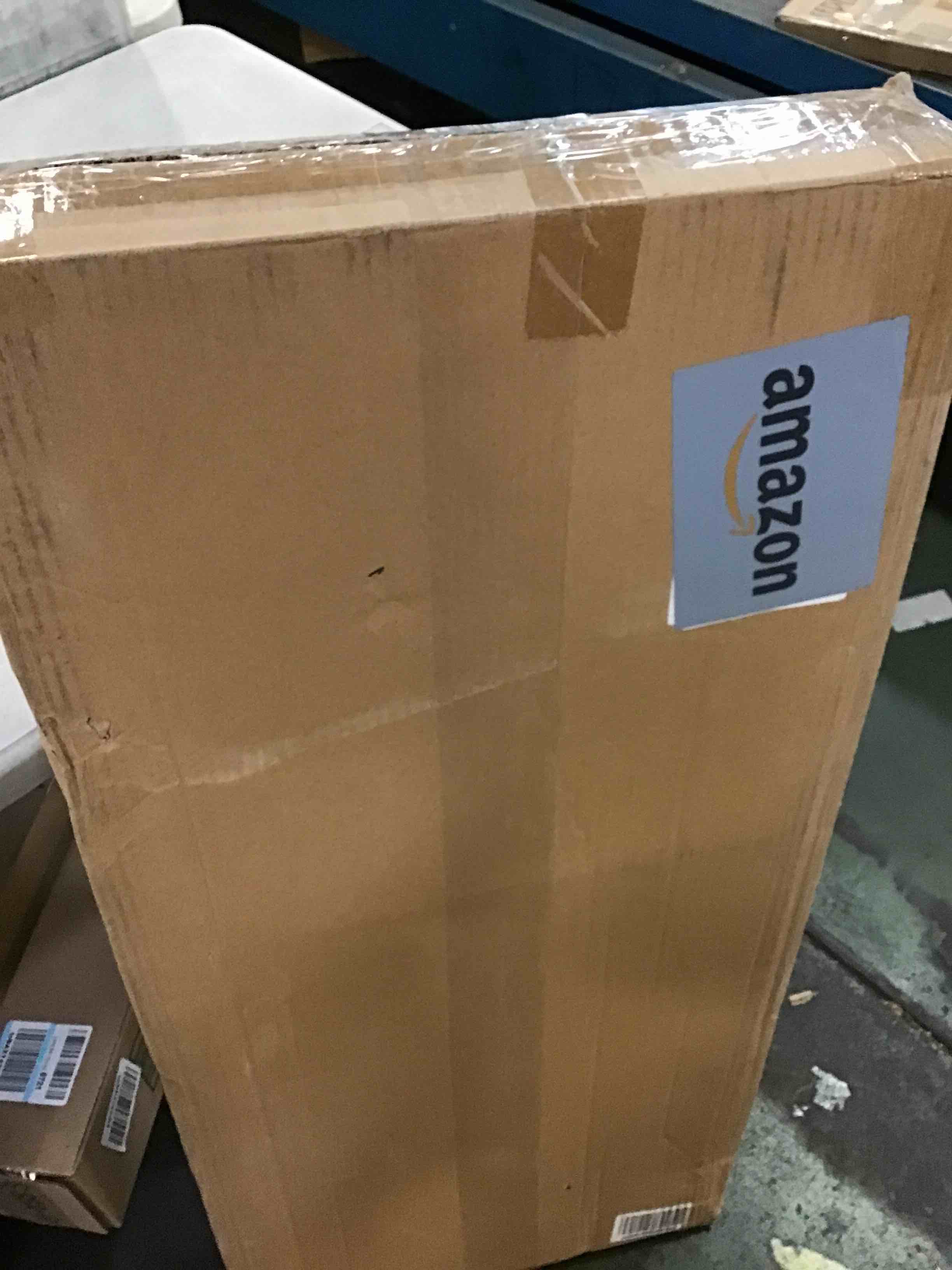 https://s3.amazonaws.com/lotting-images-prod/bidfta/YEL6518320_1716469673028.jpeg