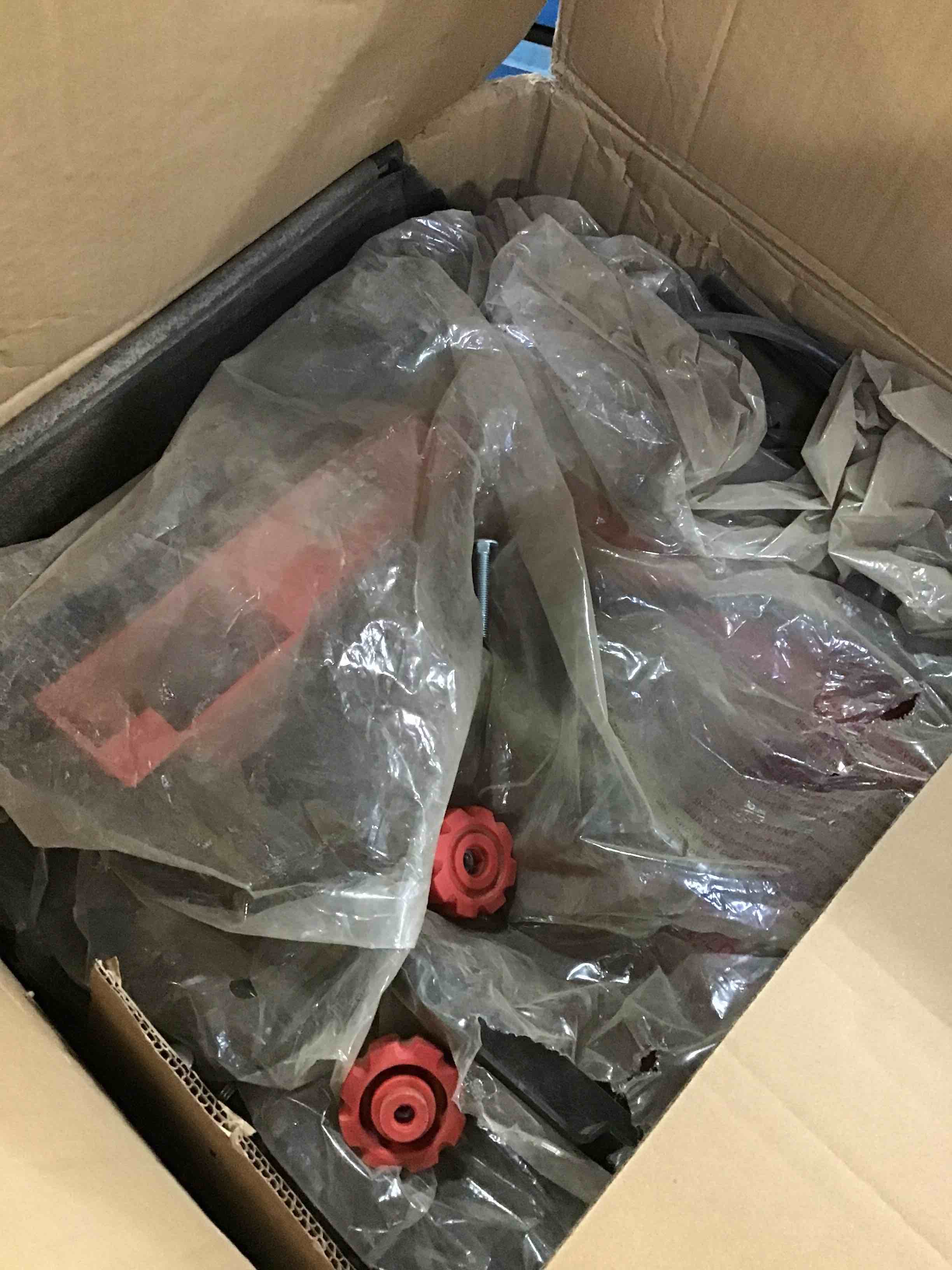 https://s3.amazonaws.com/lotting-images-prod/bidfta/YEL6518477_1716549544853.jpeg