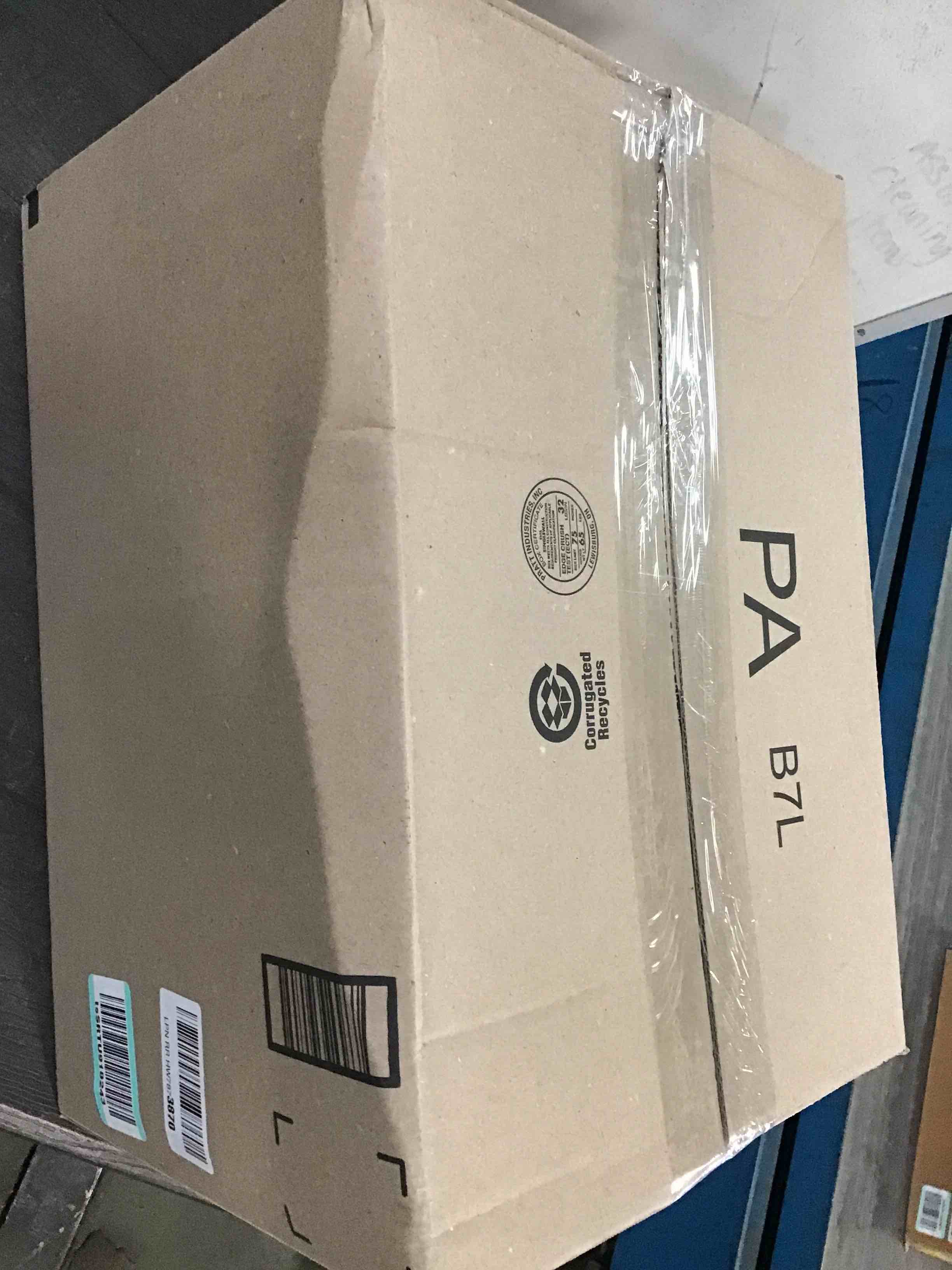 https://s3.amazonaws.com/lotting-images-prod/bidfta/YEL6518939_1716900384535.jpeg