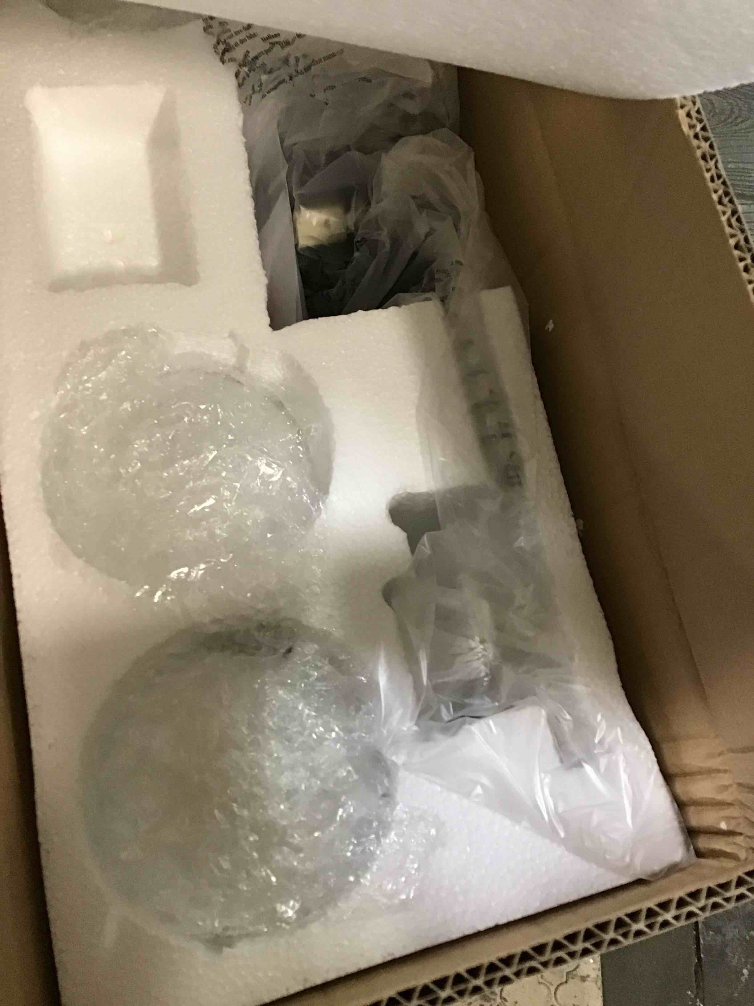 https://s3.amazonaws.com/lotting-images-prod/bidfta/YEL6518944_1716900791963.jpeg