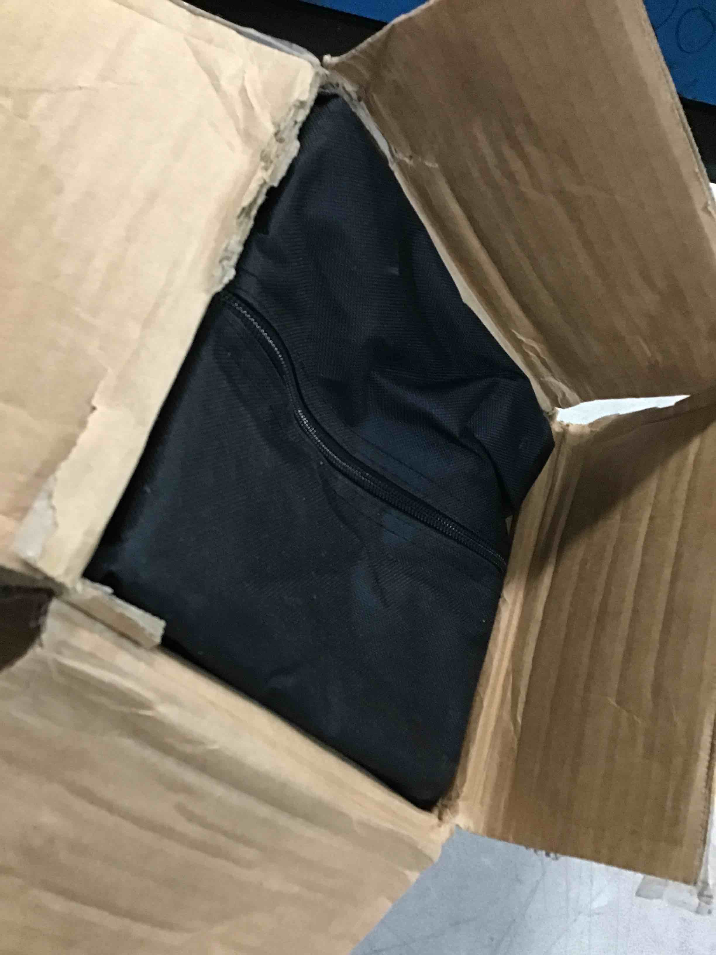 https://s3.amazonaws.com/lotting-images-prod/bidfta/YEL6519298_1717005841404.jpeg