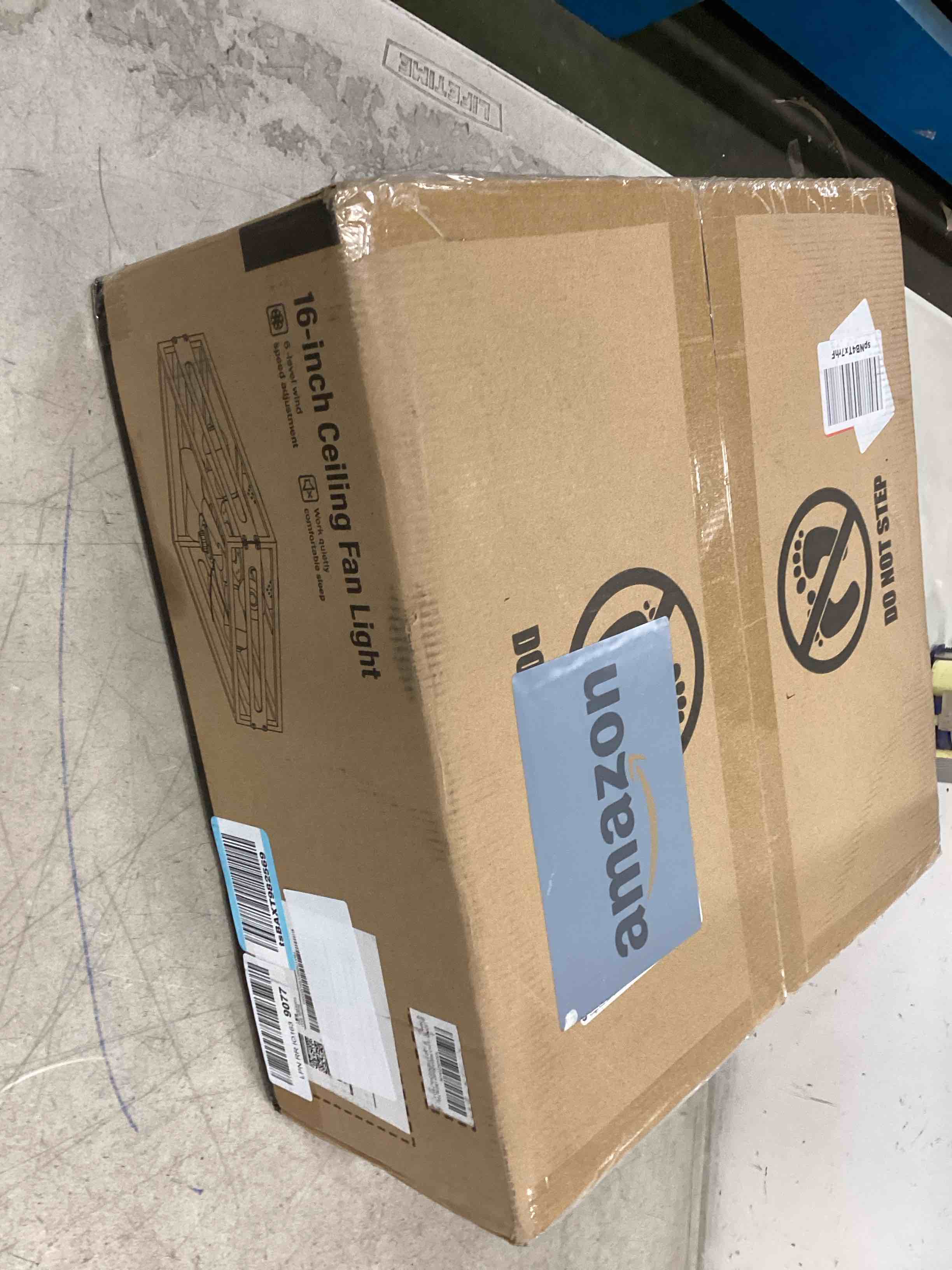 https://s3.amazonaws.com/lotting-images-prod/bidfta/YEL6519758_1716406340393.jpeg