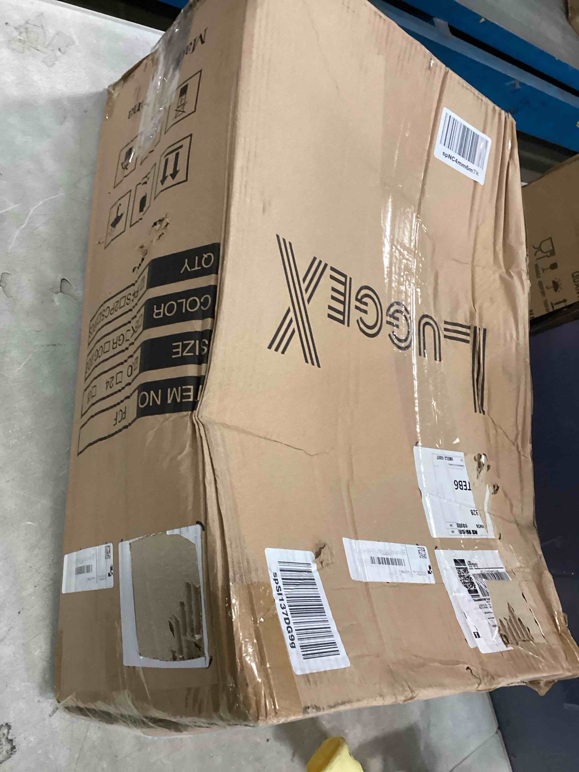 https://s3.amazonaws.com/lotting-images-prod/bidfta/YEL6520233_1716572080765.jpeg