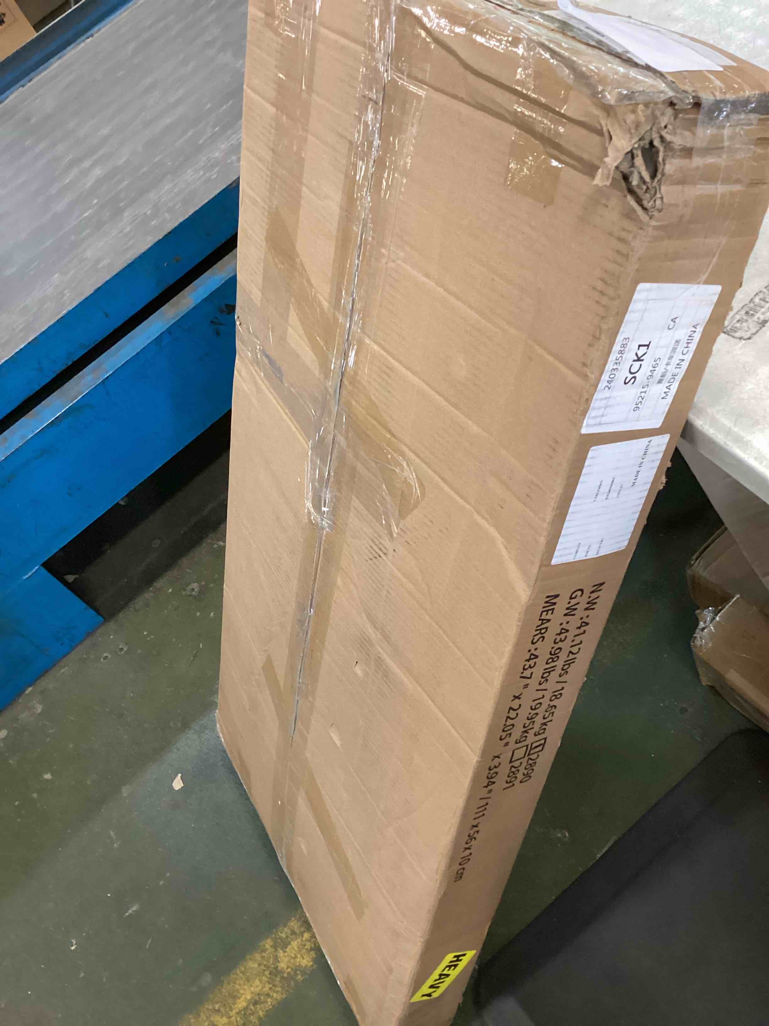 https://s3.amazonaws.com/lotting-images-prod/bidfta/YEL6520372_1716645045554.jpeg
