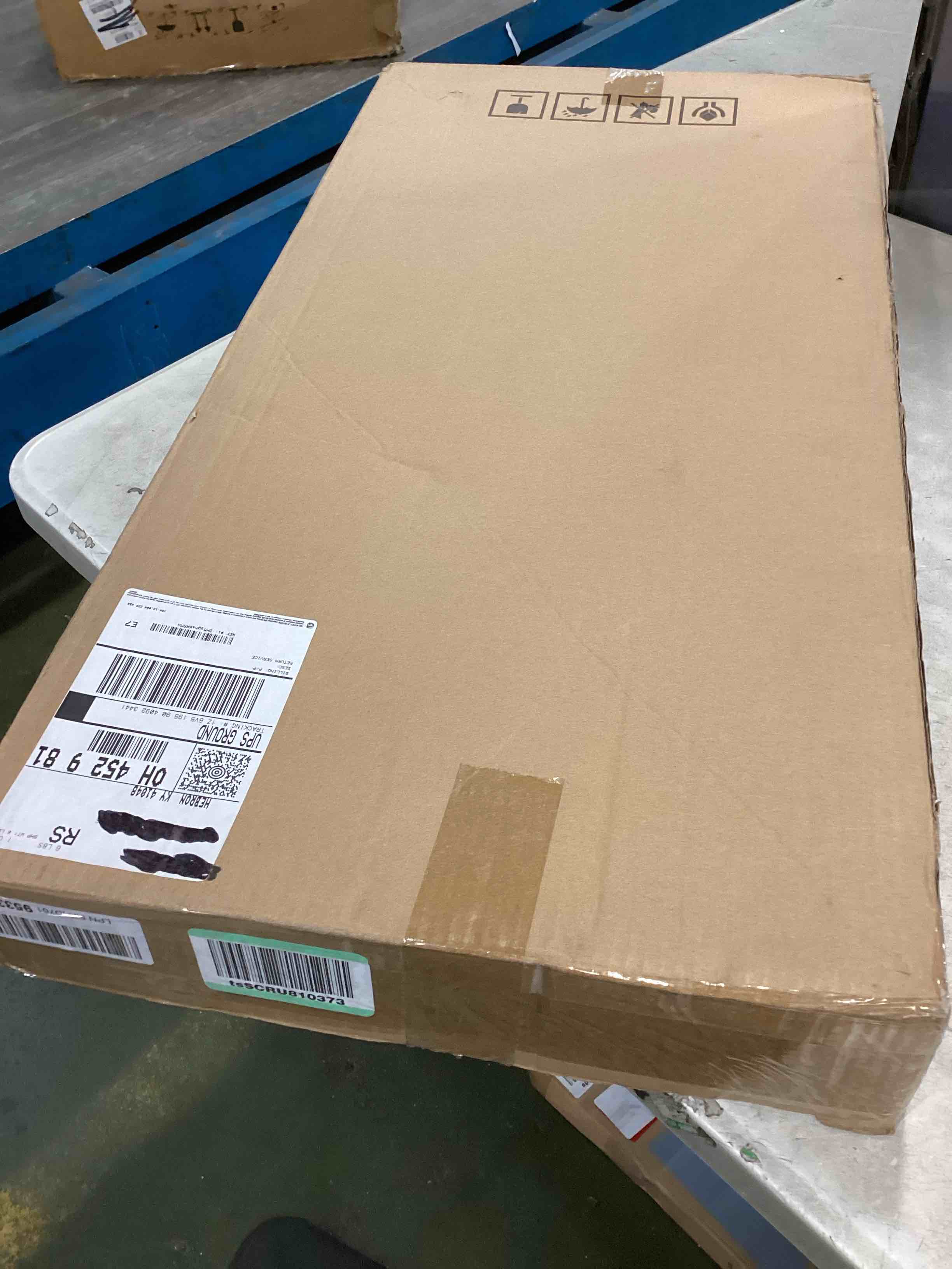 https://s3.amazonaws.com/lotting-images-prod/bidfta/YEL6520455_1716654290979.jpeg