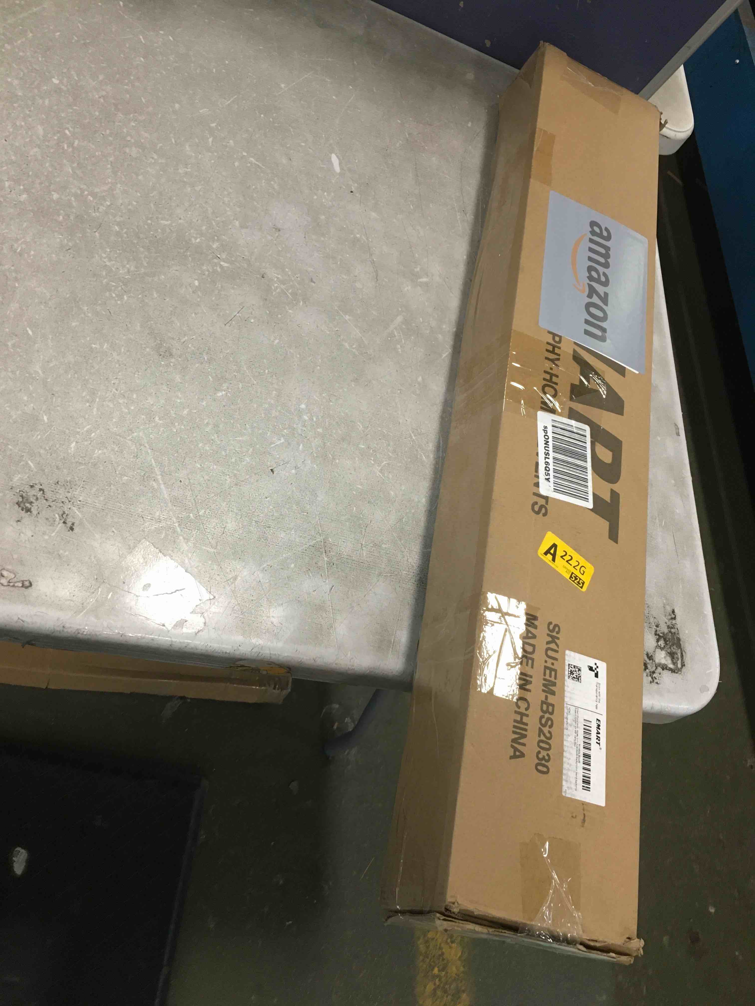 https://s3.amazonaws.com/lotting-images-prod/bidfta/YEL6520525_1716901468152.jpeg
