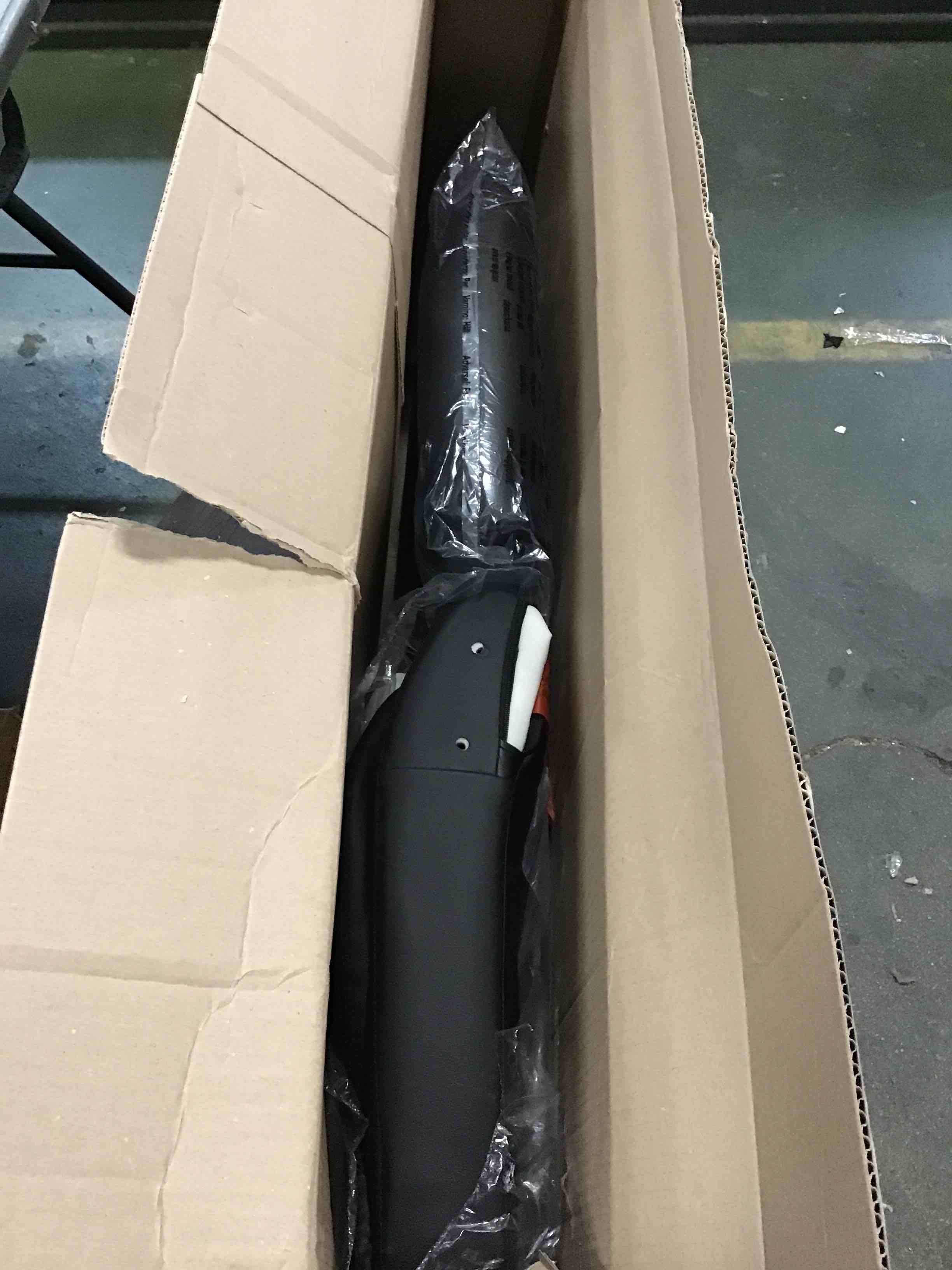 https://s3.amazonaws.com/lotting-images-prod/bidfta/YEL6521036_1716306150922.jpeg