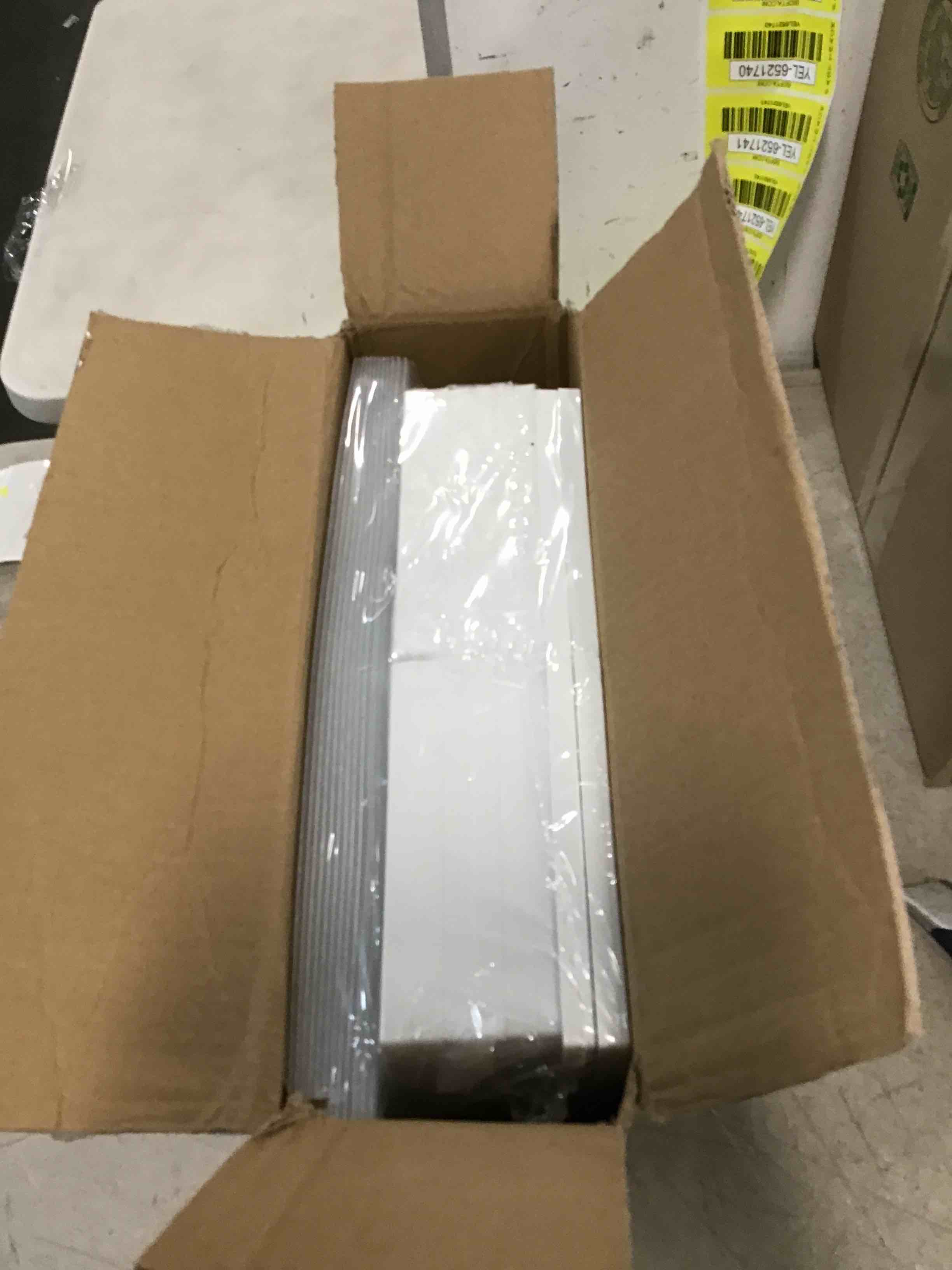 https://s3.amazonaws.com/lotting-images-prod/bidfta/YEL6521752_1716644831751.jpeg