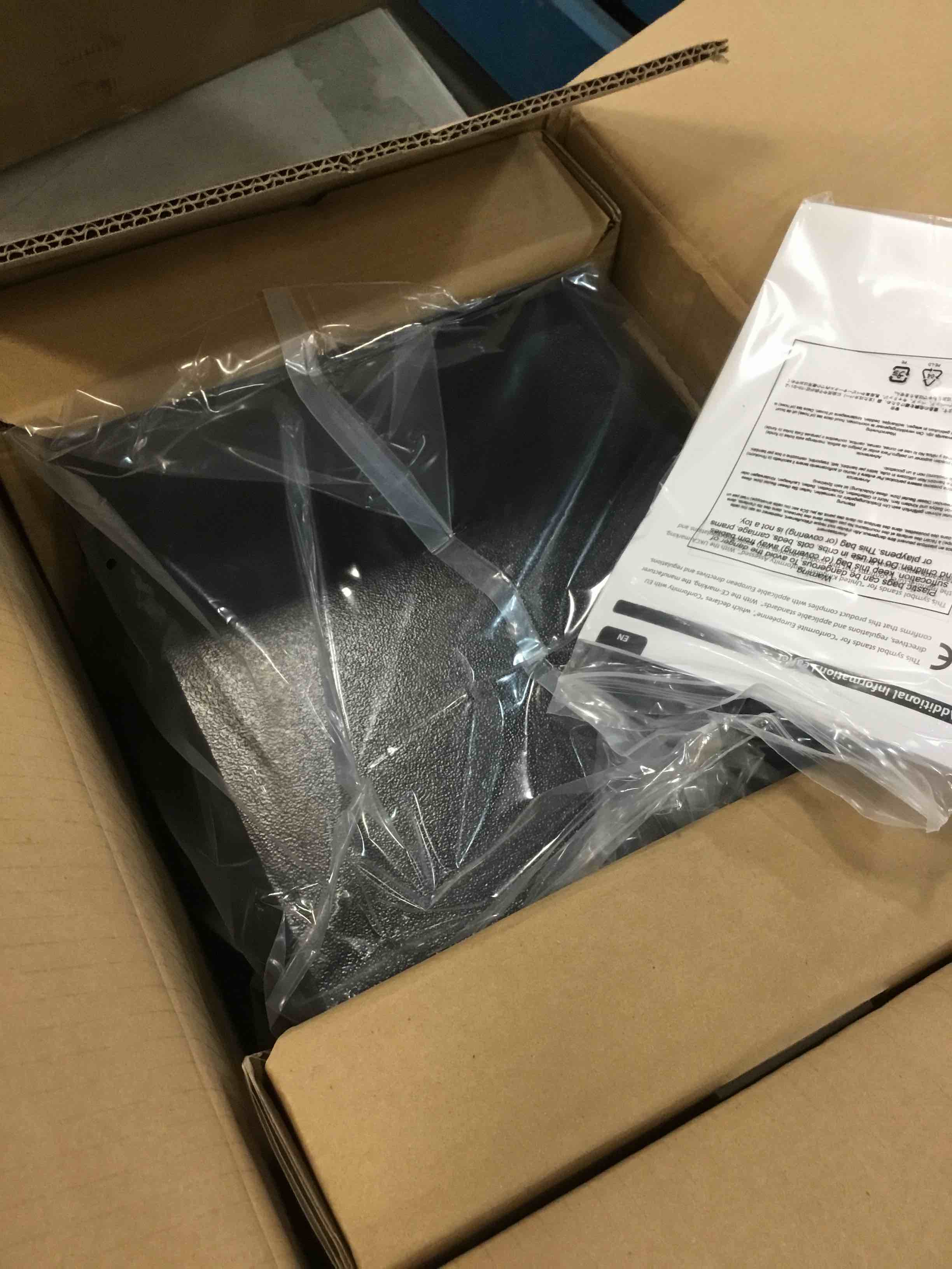 https://s3.amazonaws.com/lotting-images-prod/bidfta/YEL6521953_1716920132091.jpeg