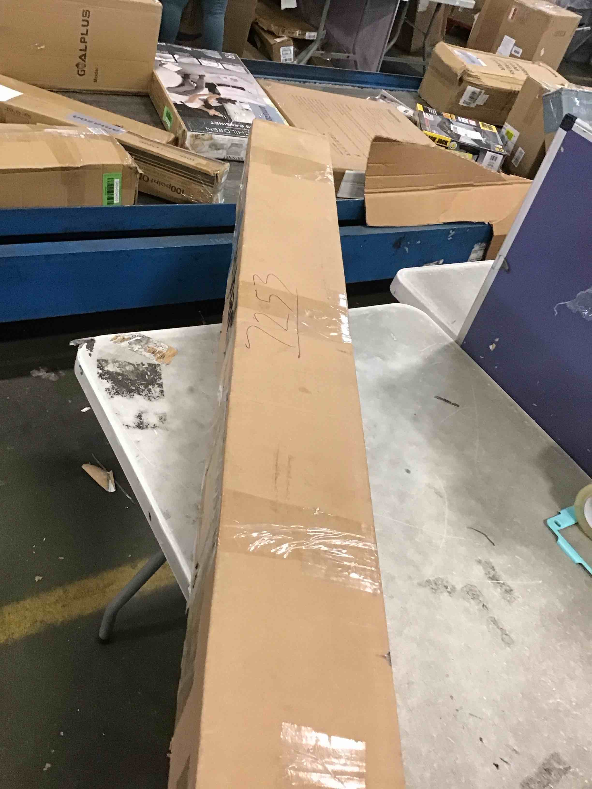https://s3.amazonaws.com/lotting-images-prod/bidfta/YEL6522673_1716487066187.jpeg