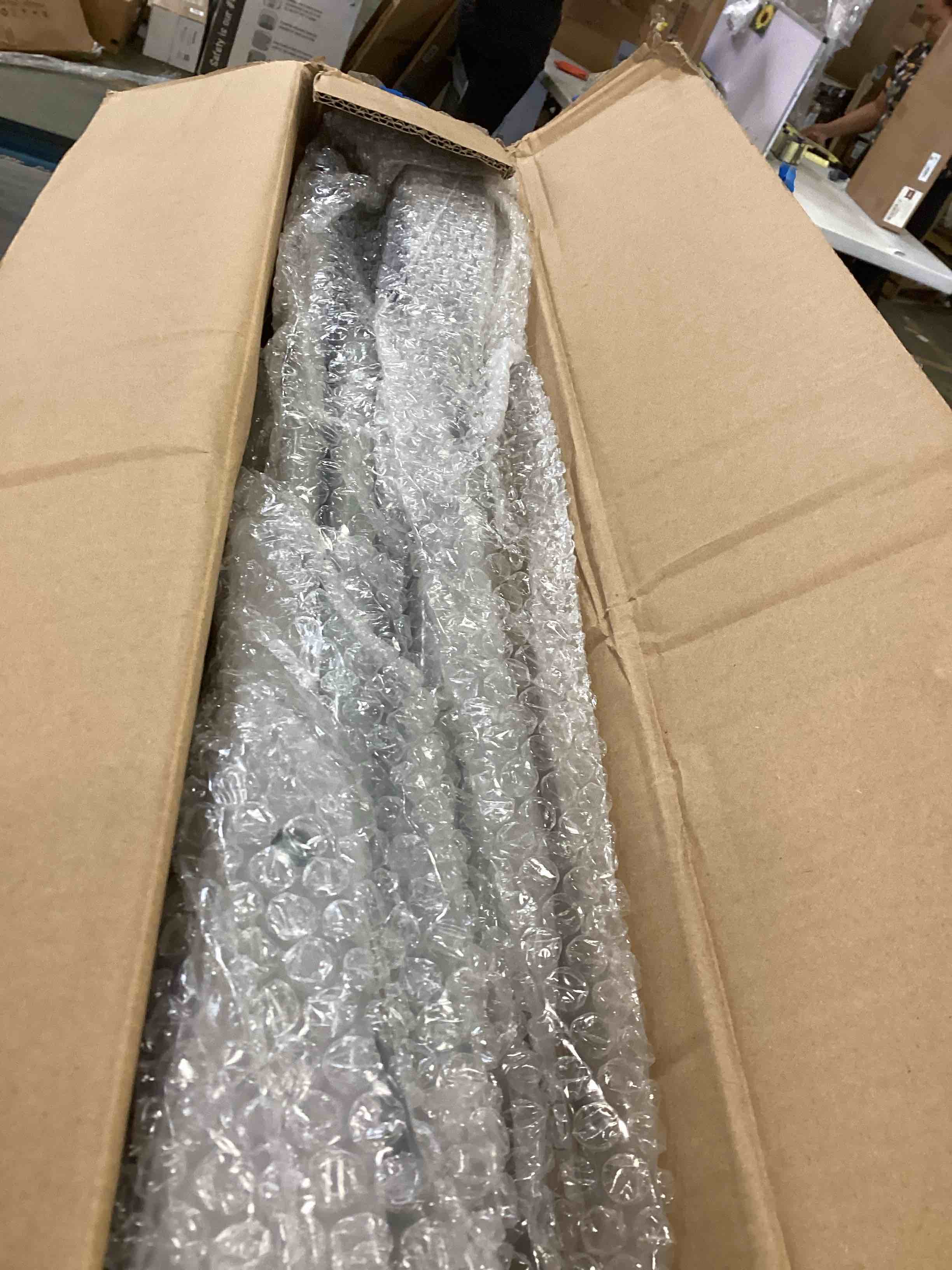 https://s3.amazonaws.com/lotting-images-prod/bidfta/YEL6523152_1716920267103.jpeg