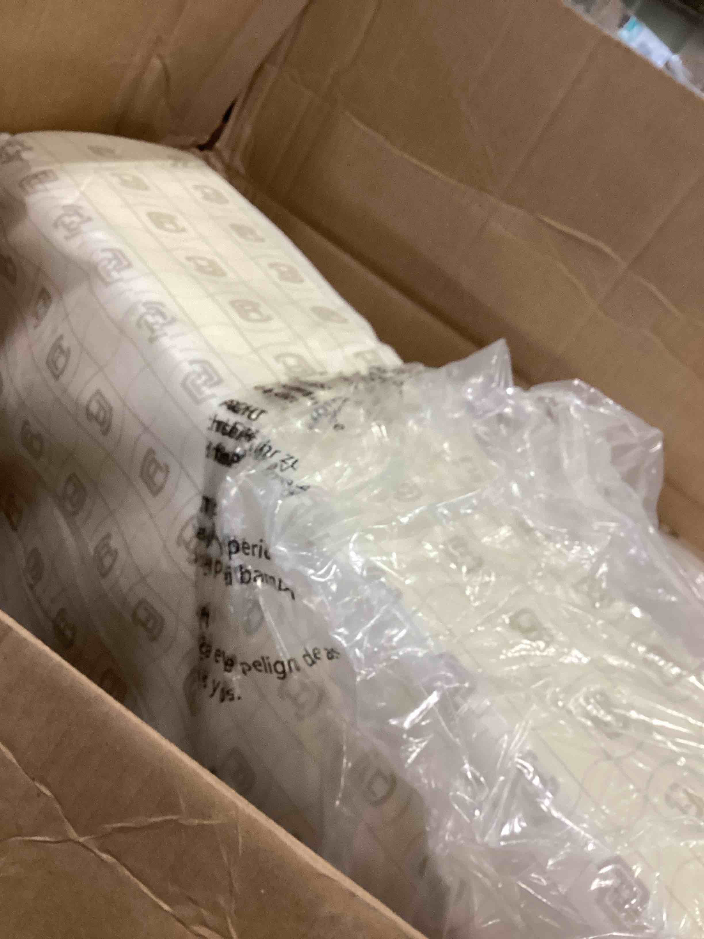 https://s3.amazonaws.com/lotting-images-prod/bidfta/YEL6523212_1716926766323.jpeg