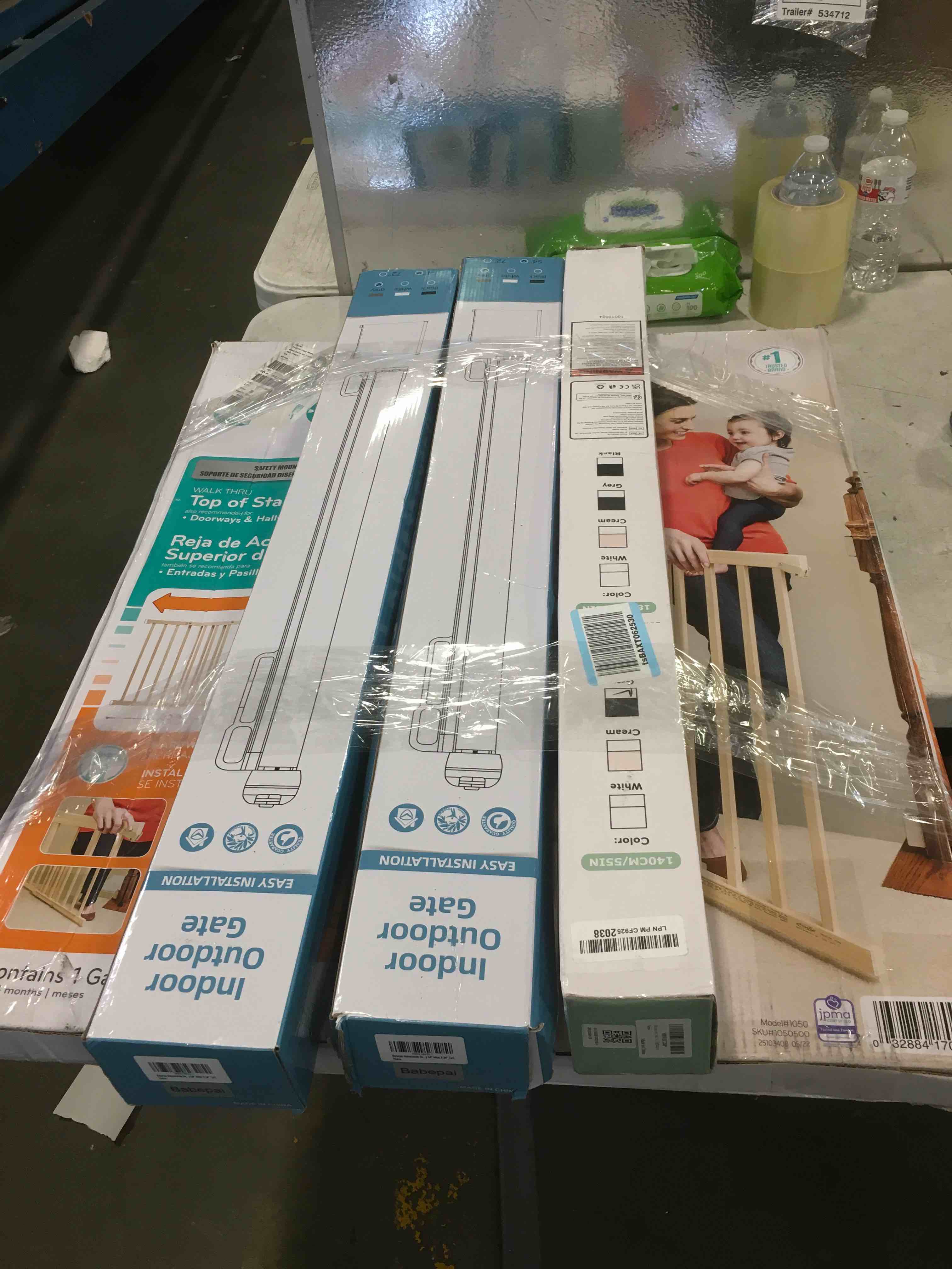 https://s3.amazonaws.com/lotting-images-prod/bidfta/YEL6523813_1717175960777.jpeg