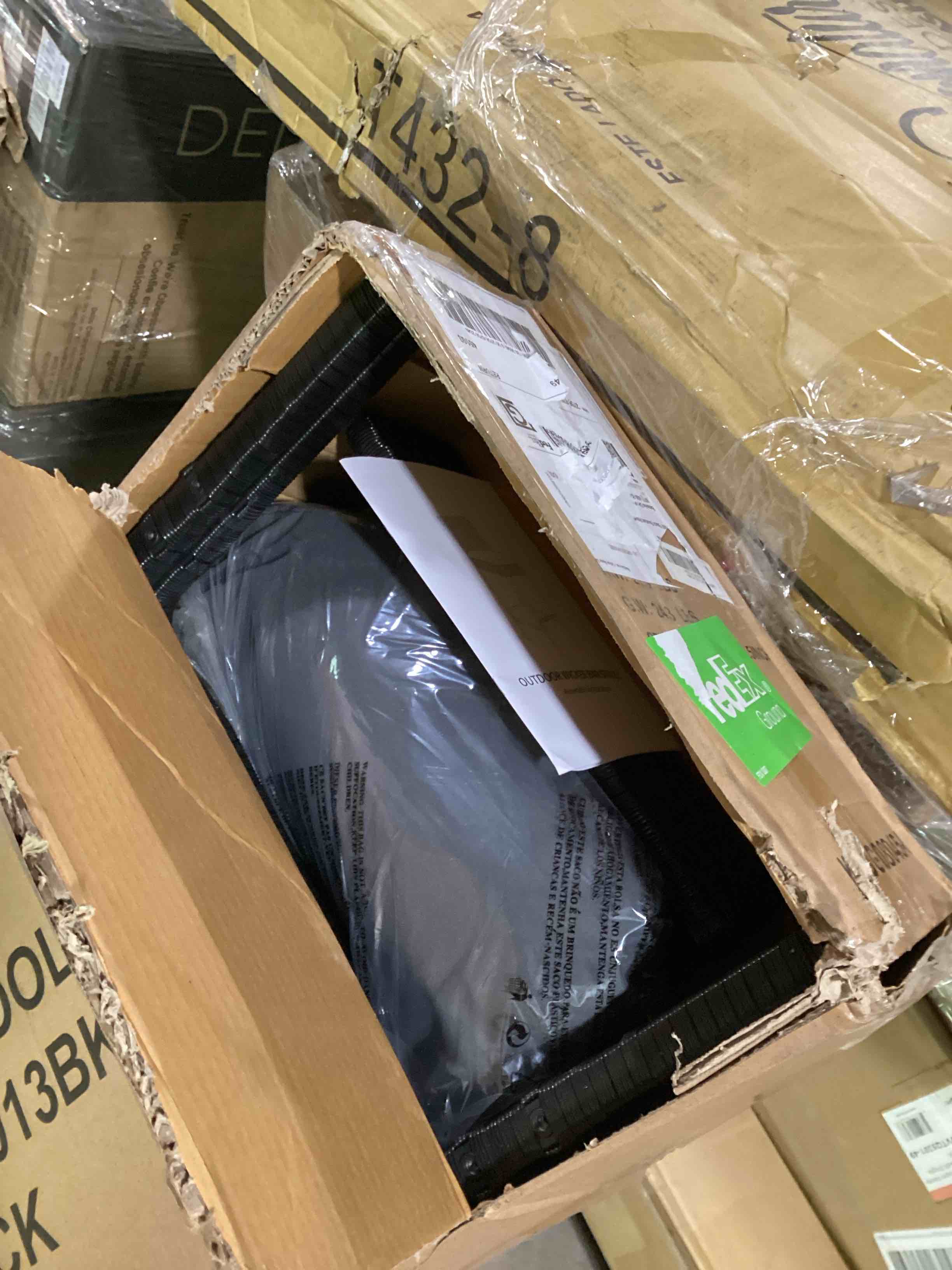 https://s3.amazonaws.com/lotting-images-prod/bidfta/YEL6523979_1718976852156.jpeg