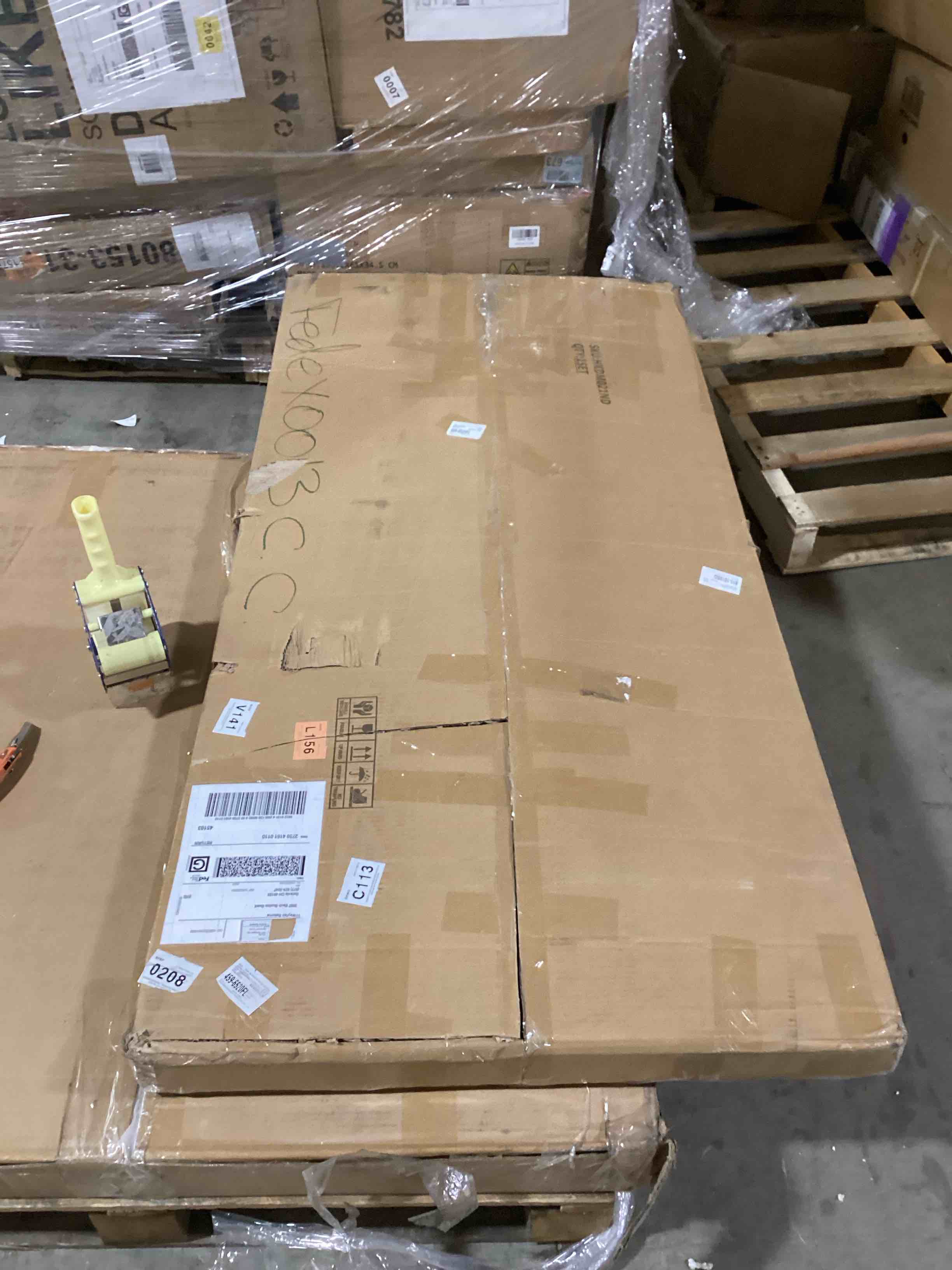 https://s3.amazonaws.com/lotting-images-prod/bidfta/YEL6525023_1719859553080.jpeg