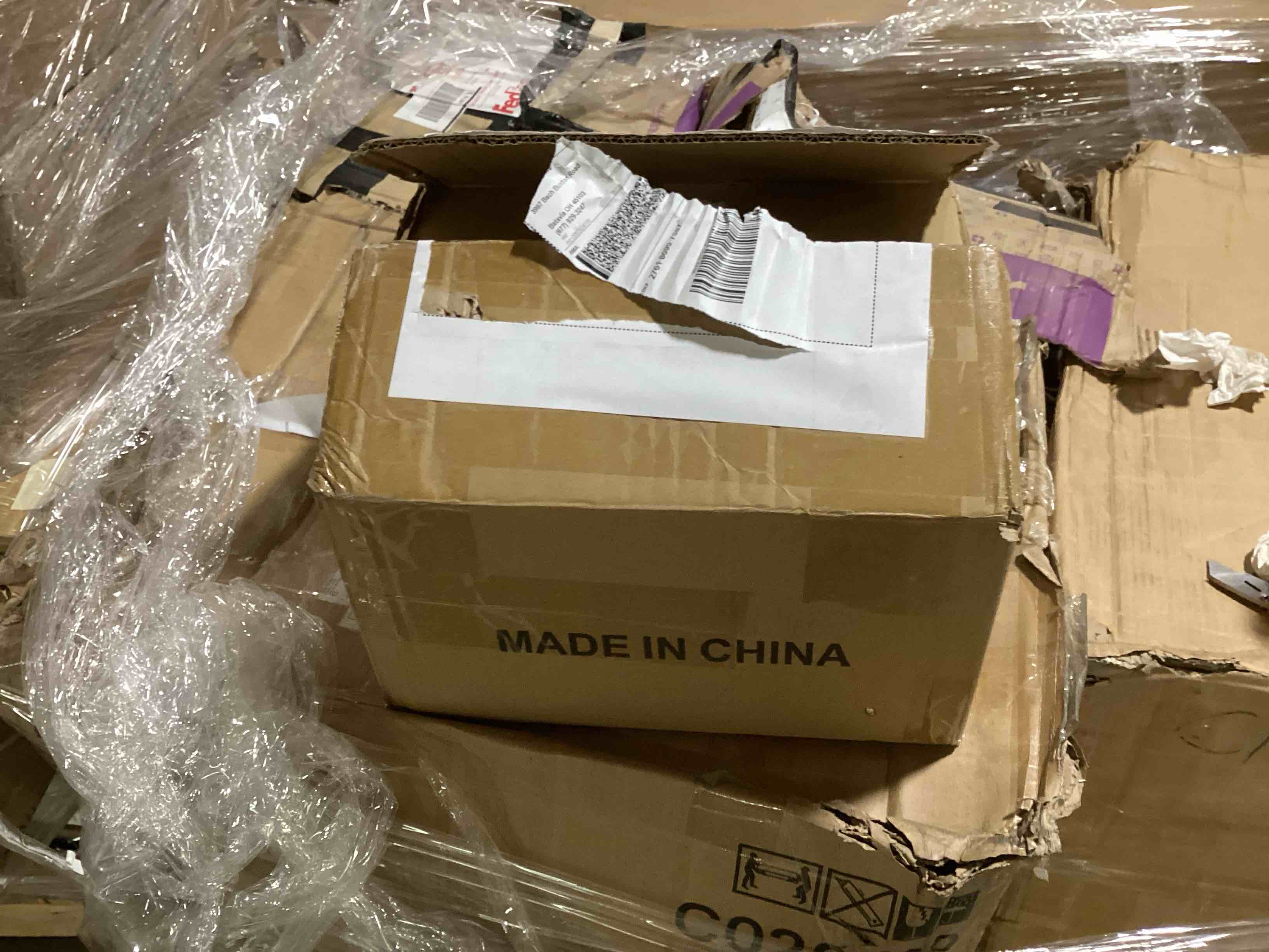https://s3.amazonaws.com/lotting-images-prod/bidfta/YEL6525205_1719940730034.jpeg